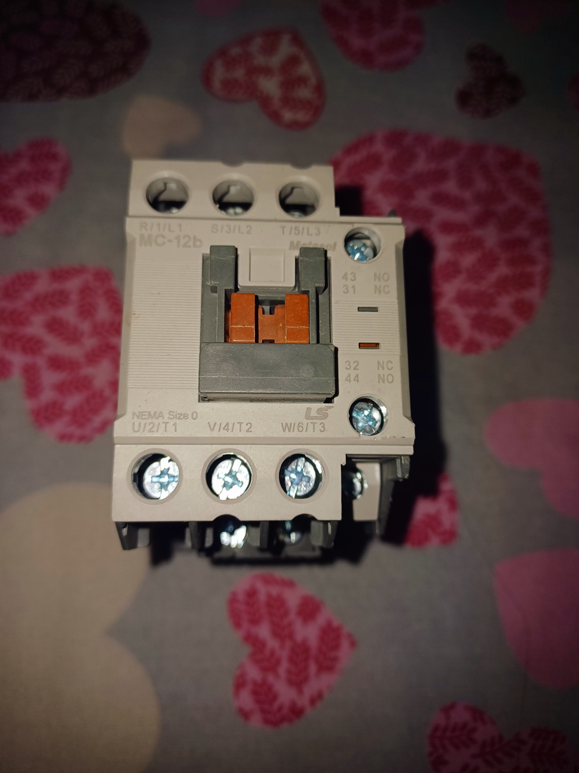 کنتاکتور ls 220 ولت 12 آمپر