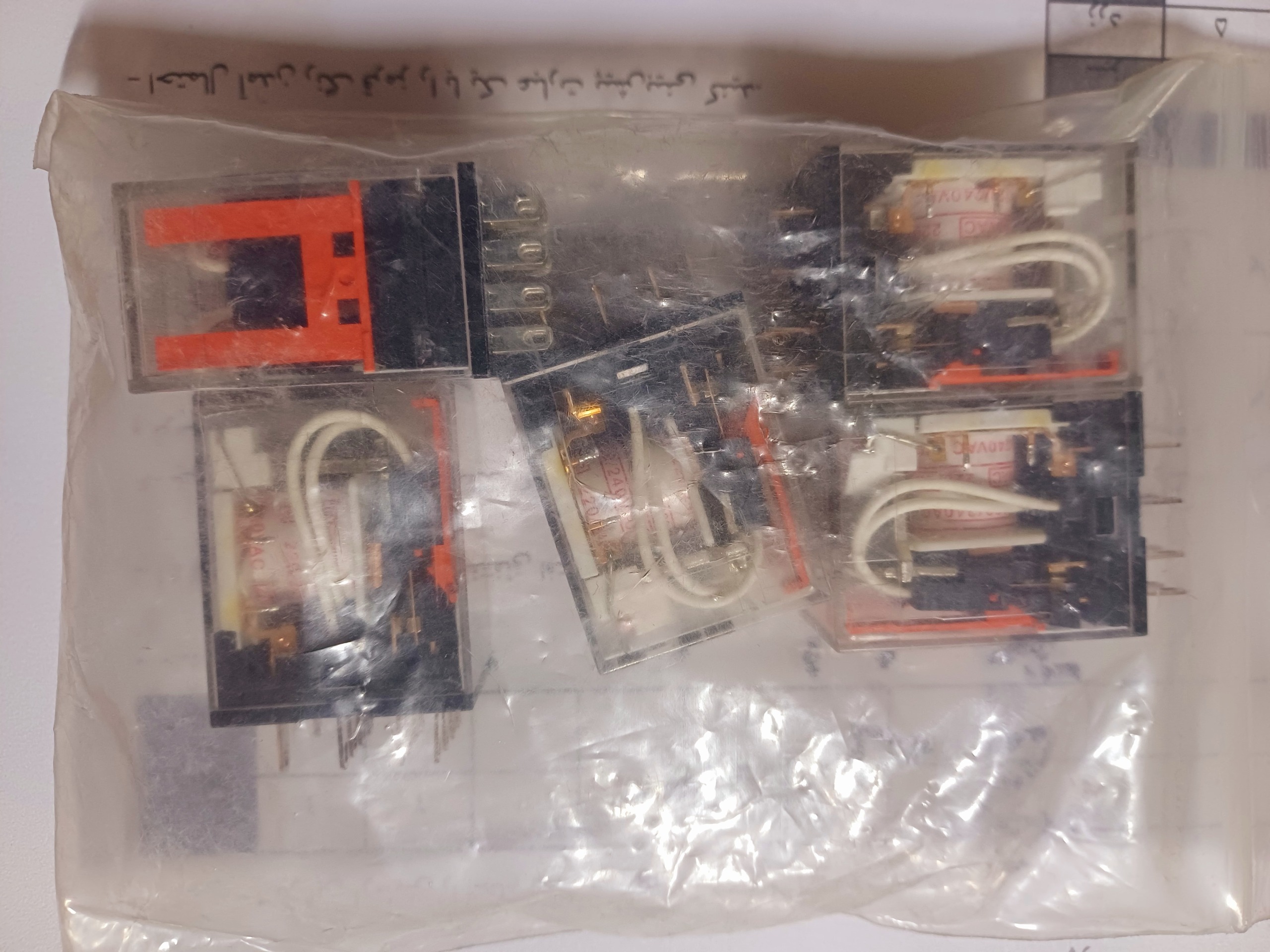 رله 14 پایه پک 5 عددی