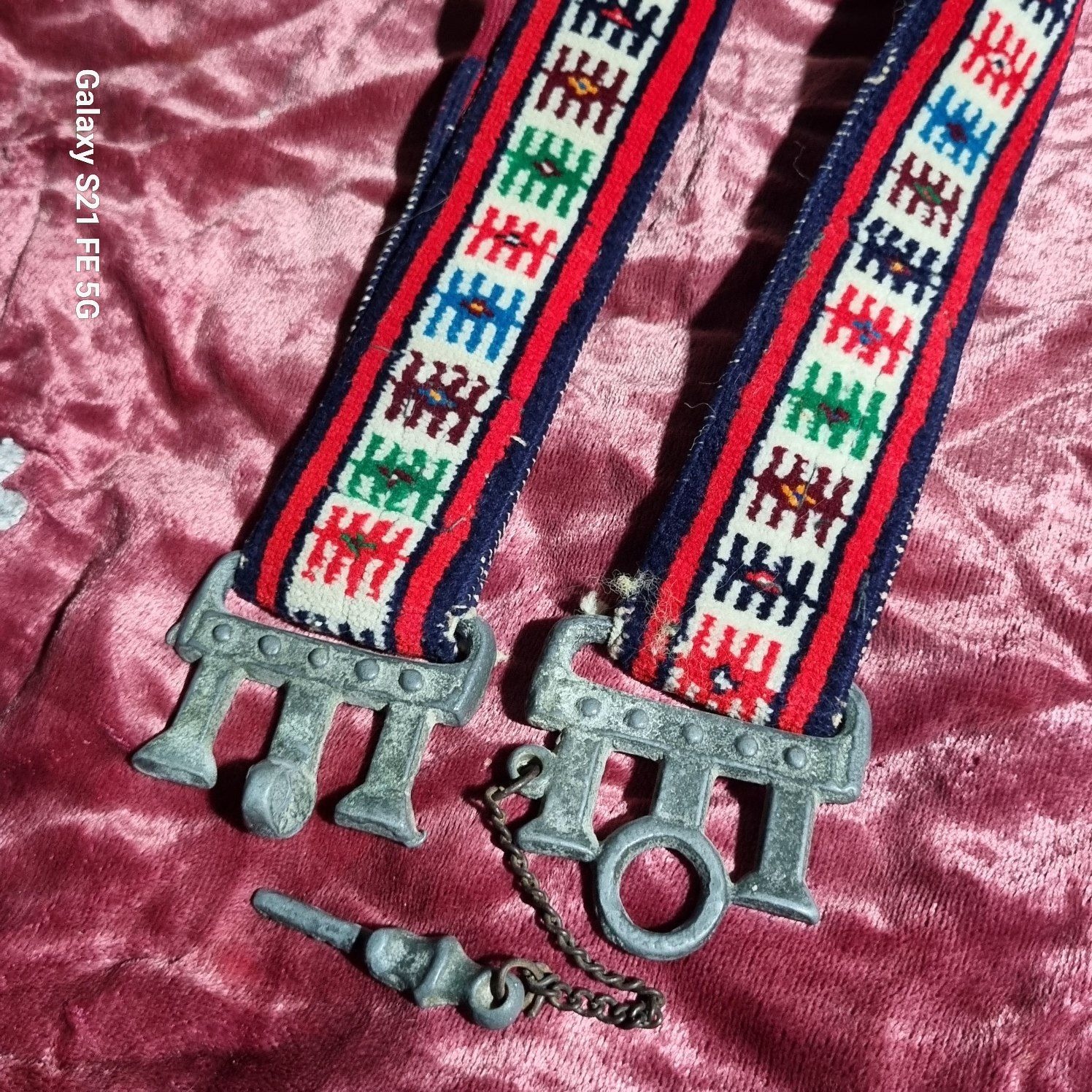 کمربند دستبافت با سگک قدیمی