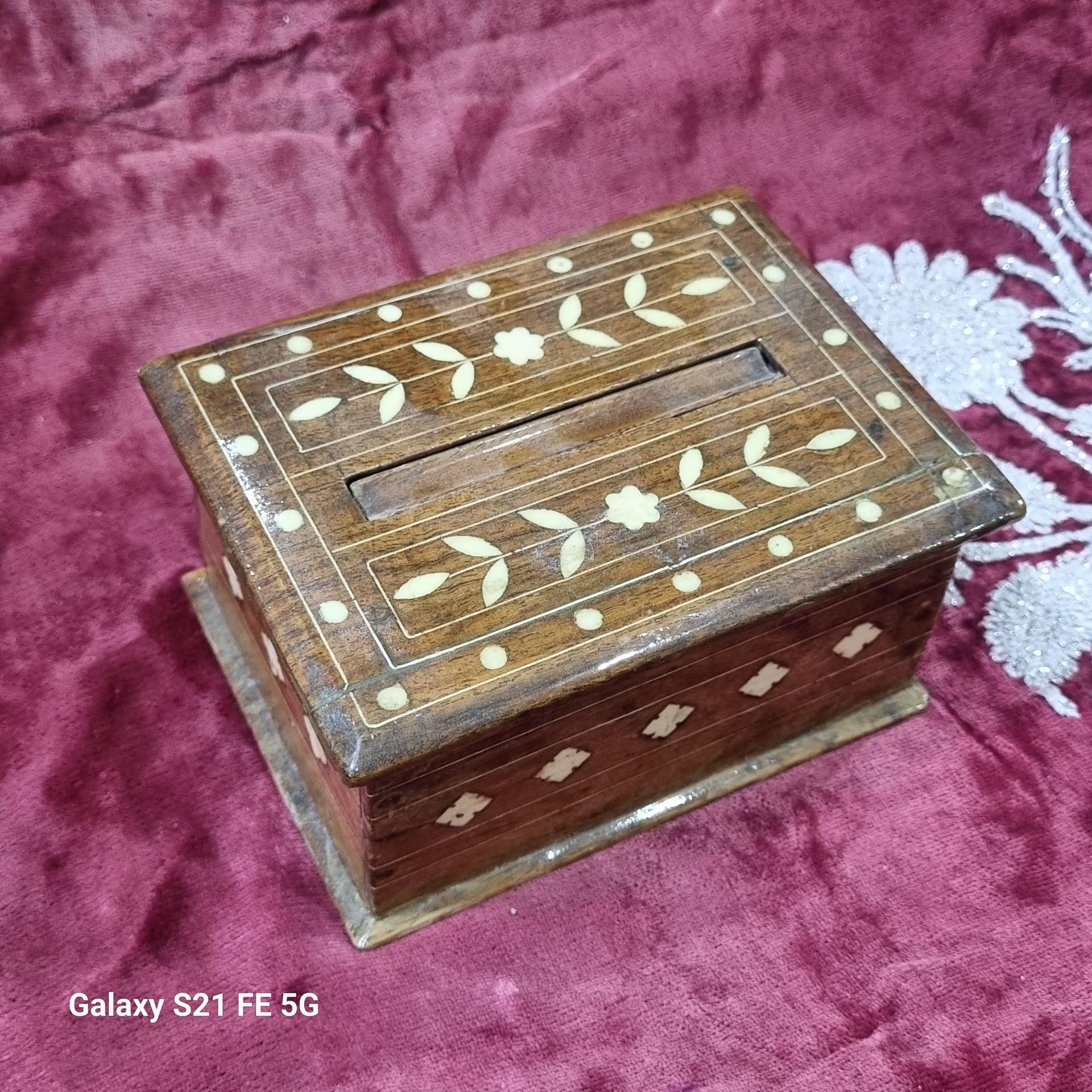 جاسیگاری قدیمی چوب و استخوان