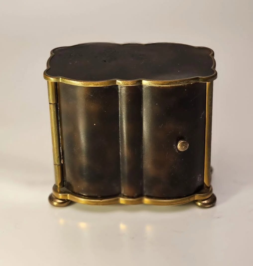 ساعت رومیزی JAZ