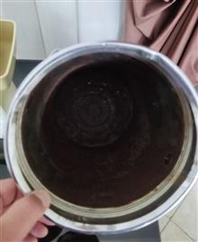 بی
