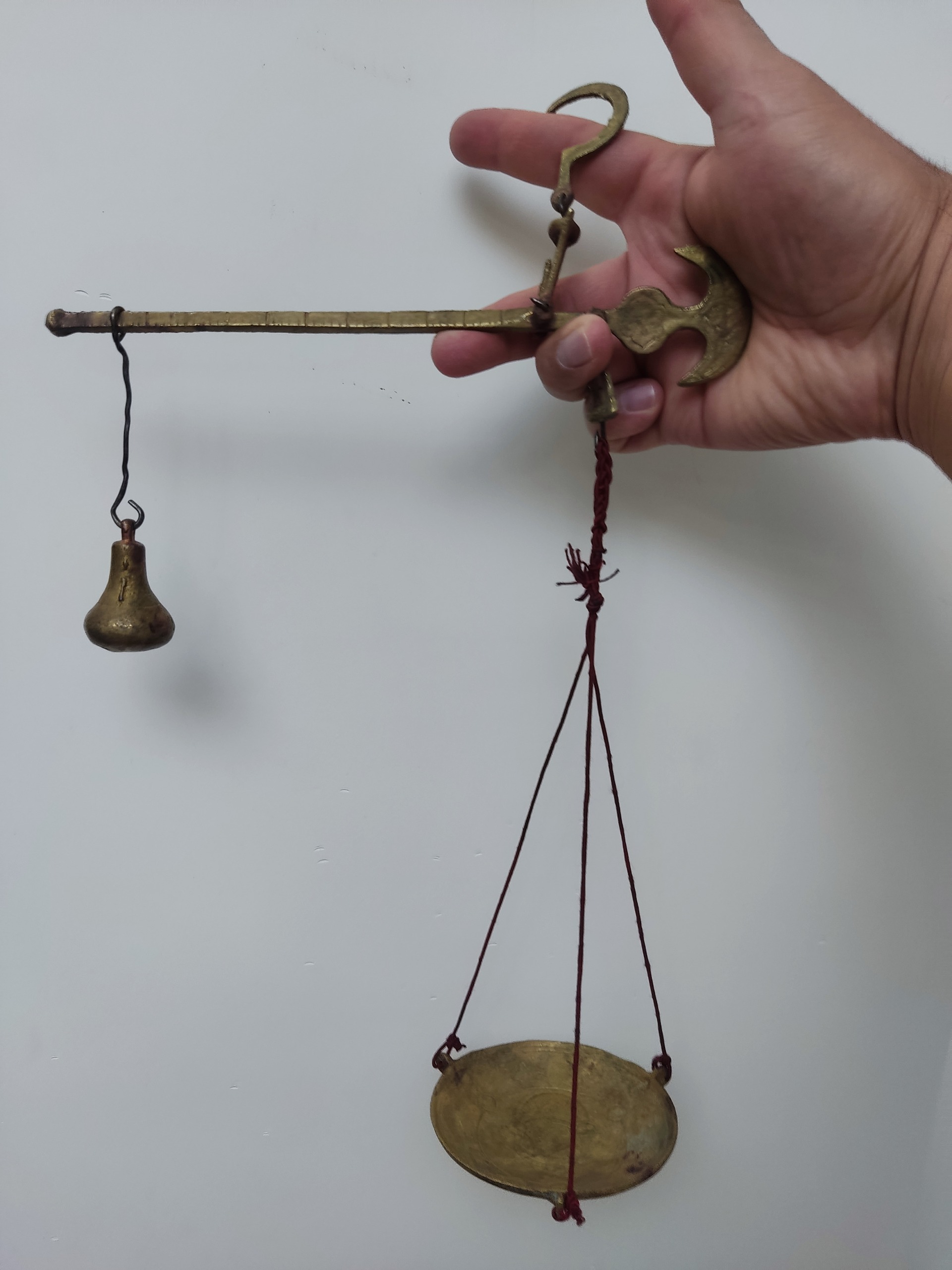 ترازو یا قپان برنجی جوندار قدیمی