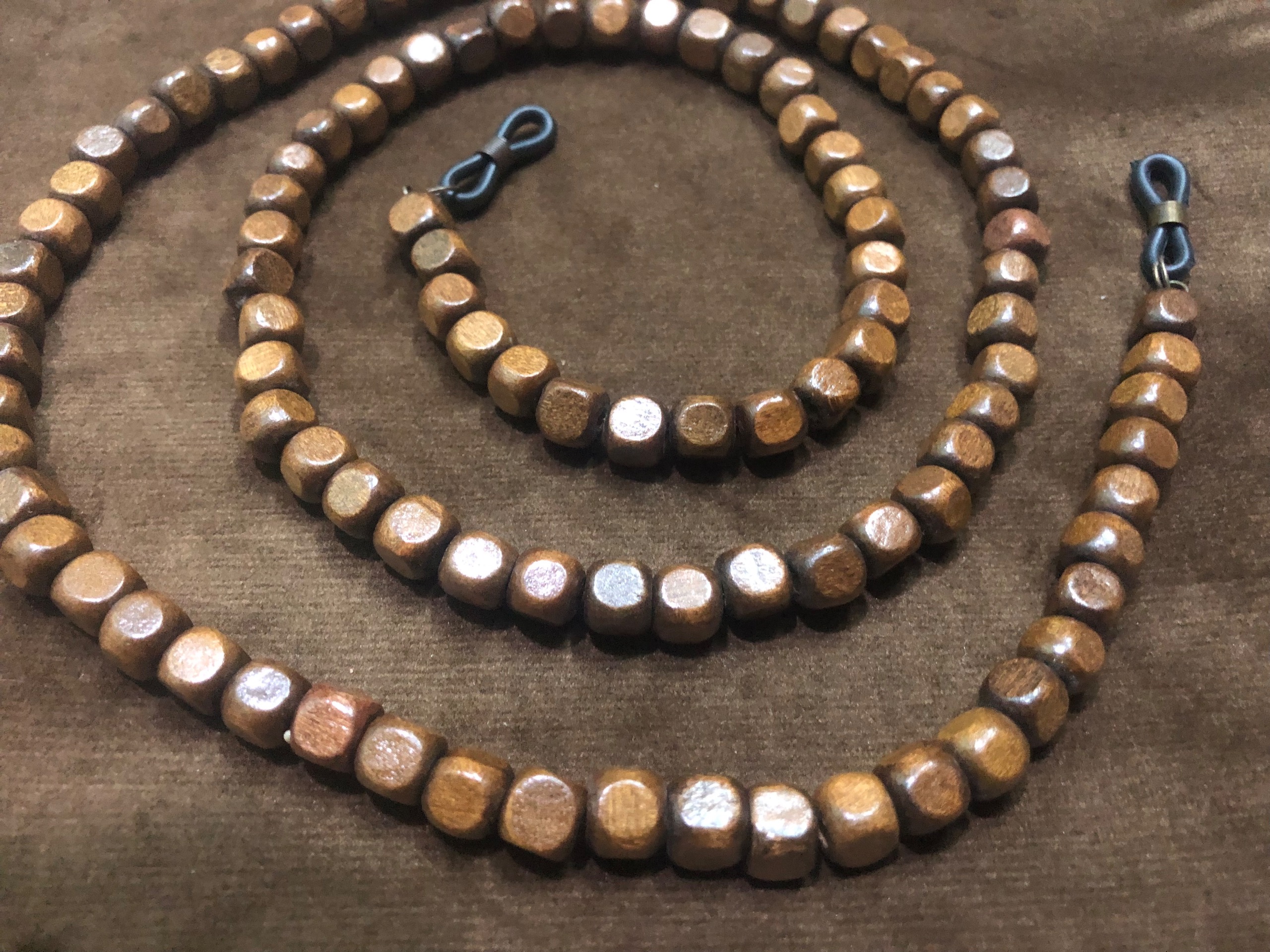 بند عینک چوبی مکعبی