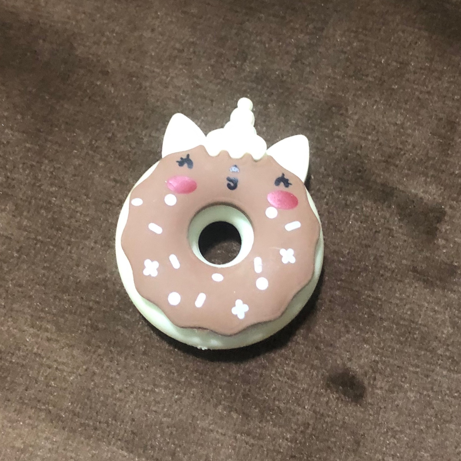 پاک کن فانتزی طرح دونات