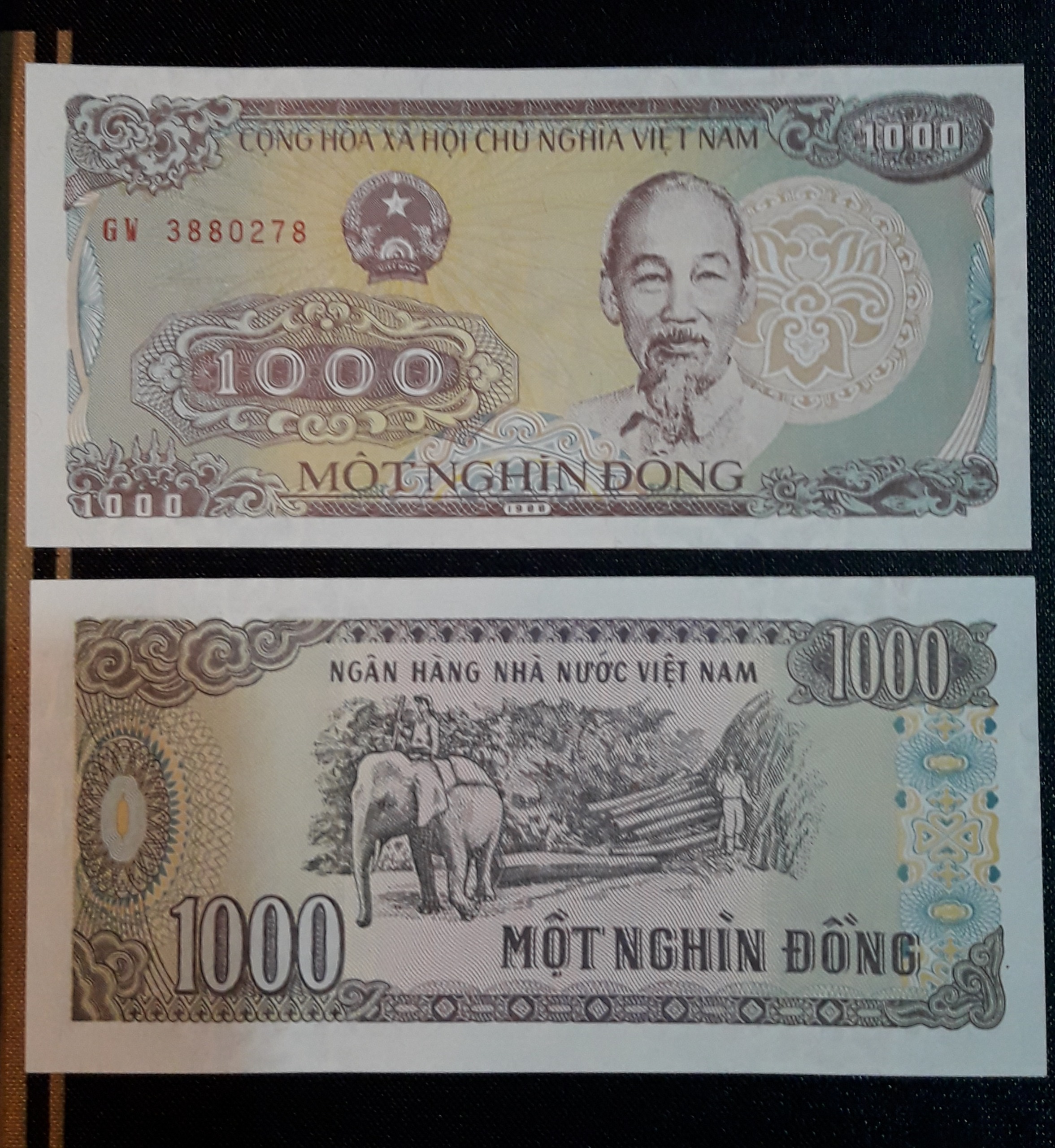 اسکناس کلکسیونی 1000 دونگ ویتنام 1988 تک