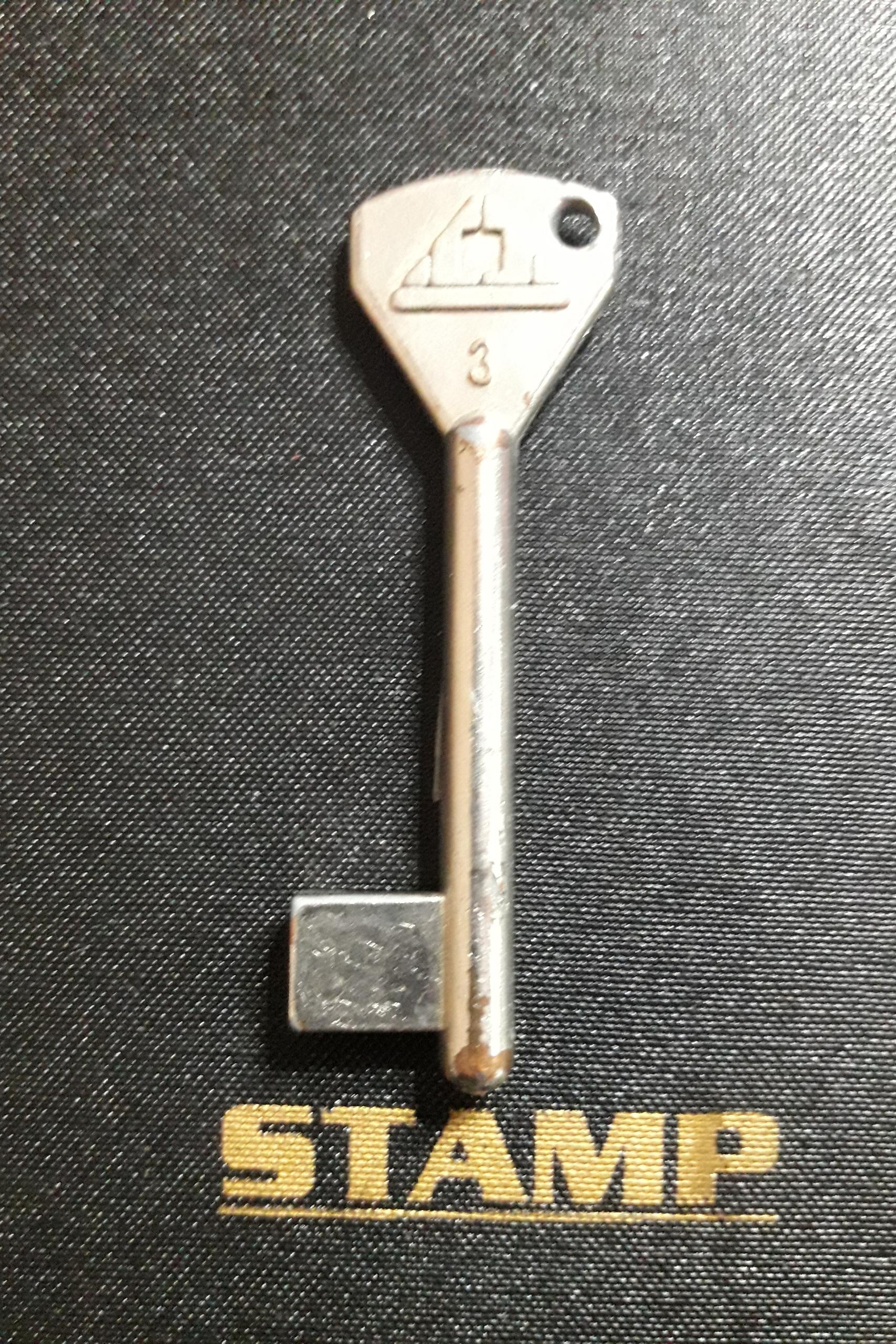 کلید کلکسیونی وقدیمی زیبا کد 104