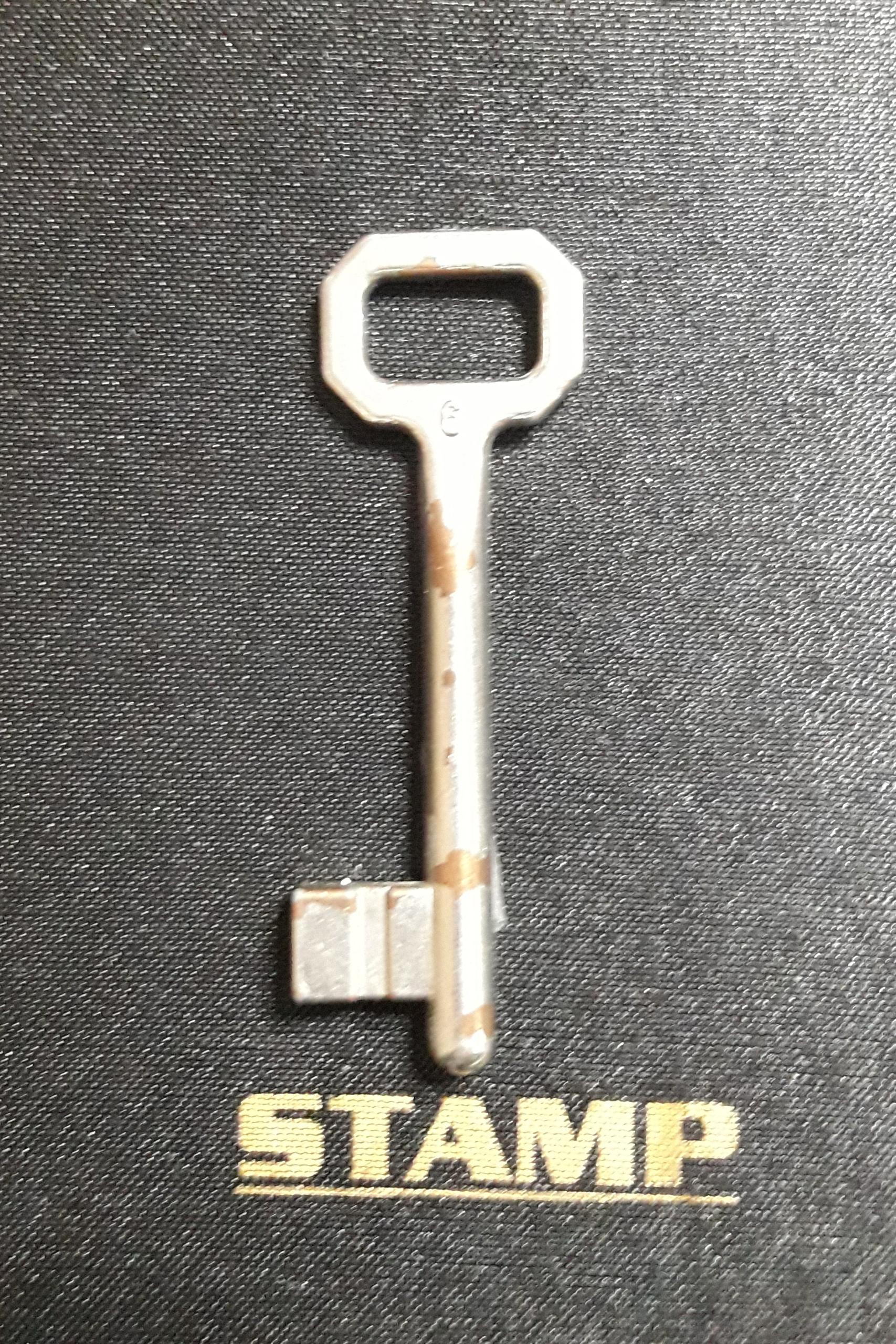 کلید کلکسیونی وقدیمی زیبا کد 107