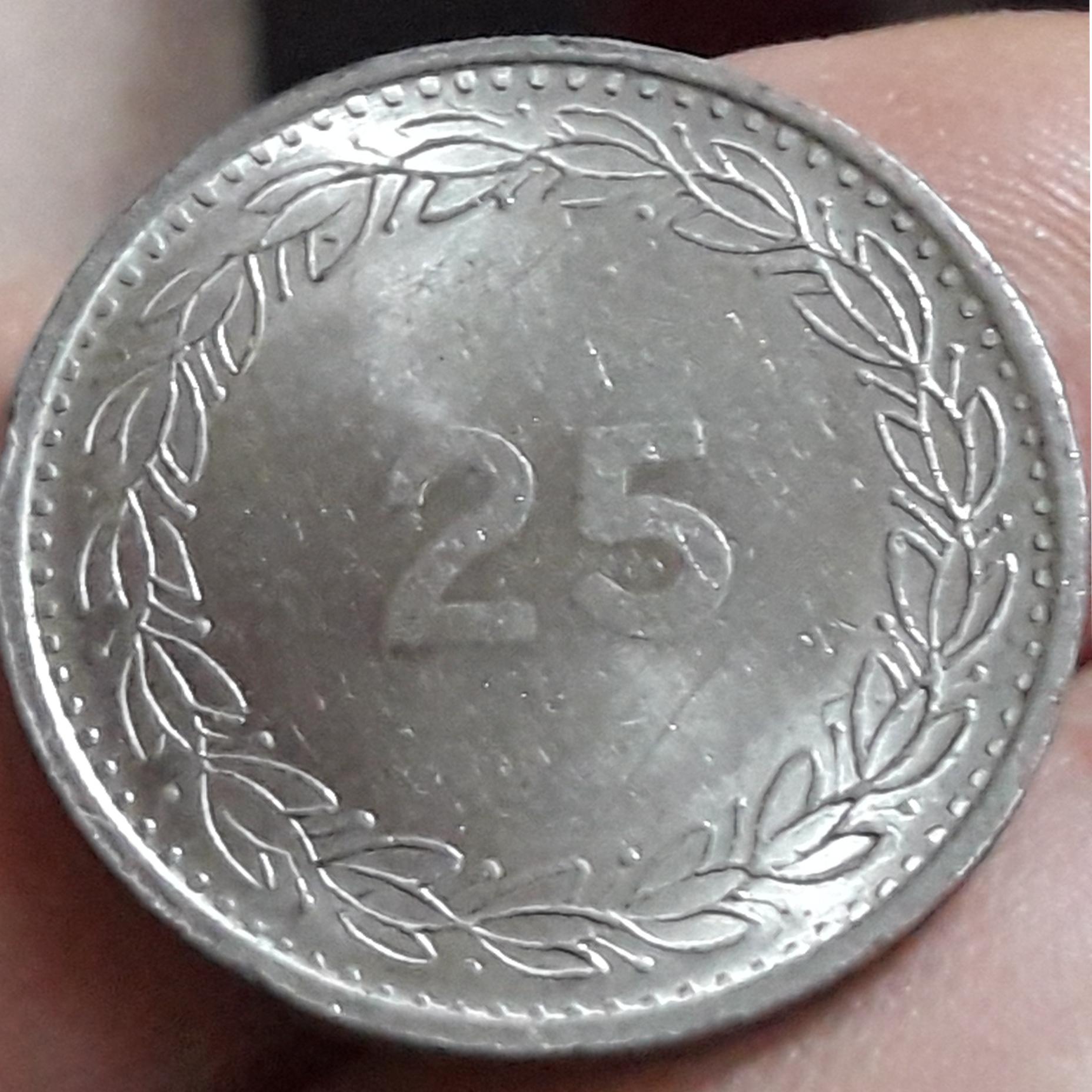 ژتون کمیاب وکلکسیونی حارجی دوطرف متفاوت