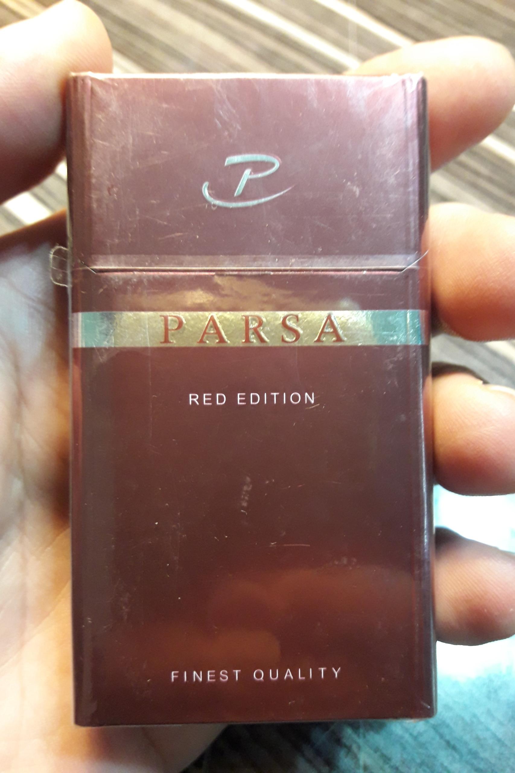 سیگار کلکسیونی وزیبای خارجی پارسا آکبند