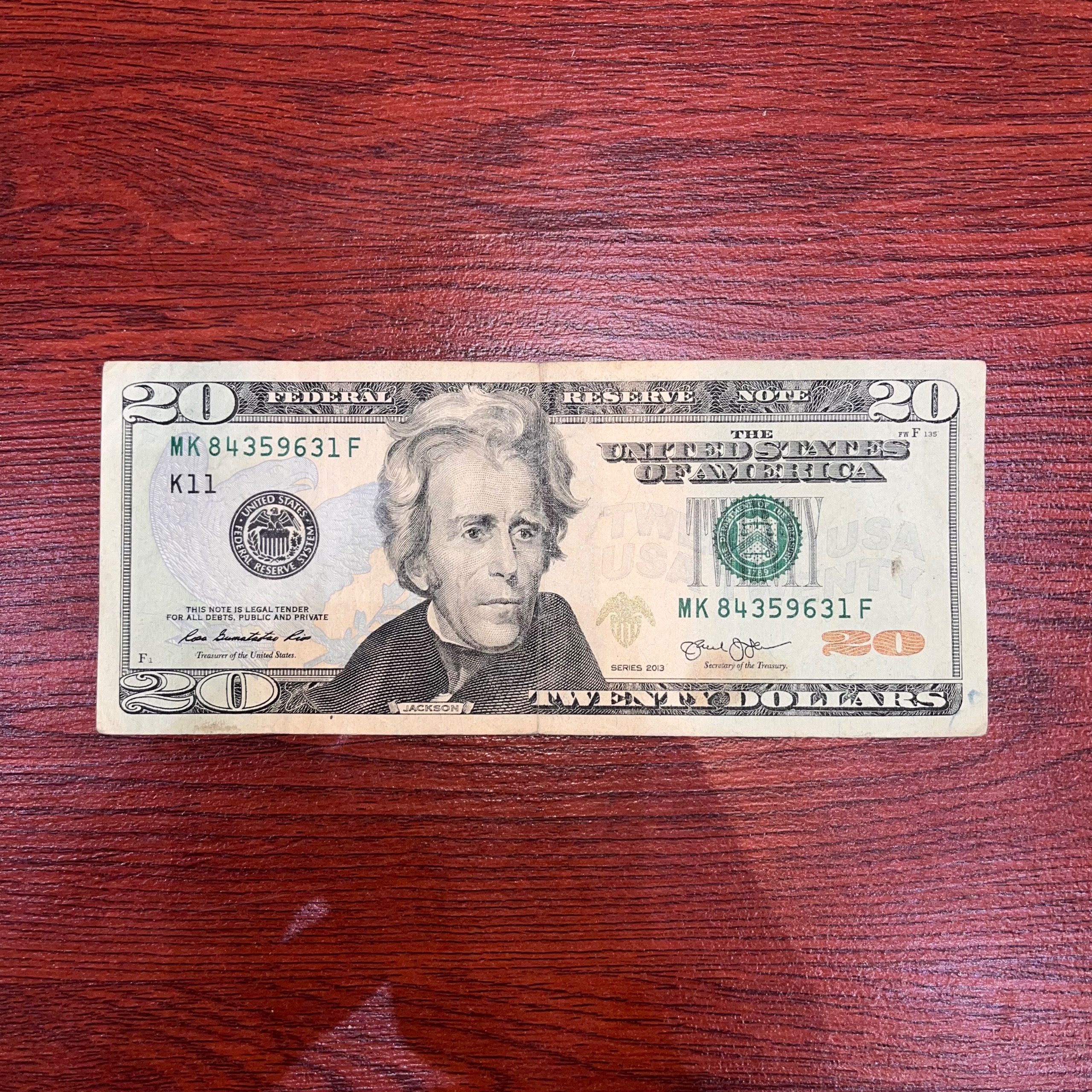 20 دلاری مطابق تصاویر