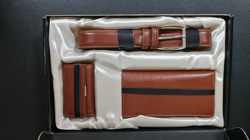 ست کیف و کمربند و جاکلیدی