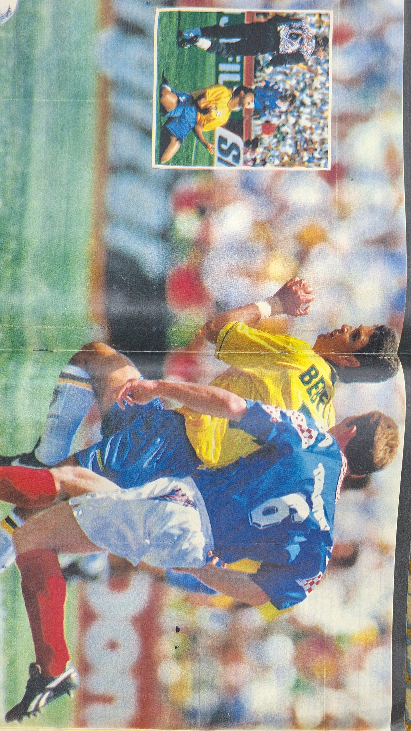 دنیای ورزش ش 1137 شهریور 73 پوستر به به تو