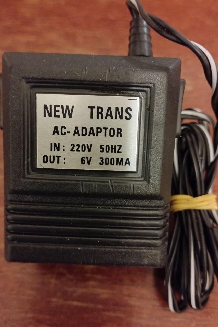 آدابتور 6ولت قدیمی