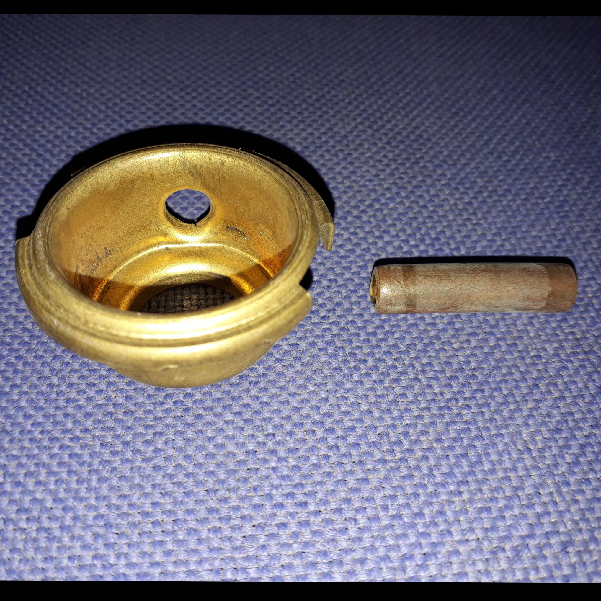 نشیمنگاه درب رادیاتورپراید(برای رادیاتور مسی)