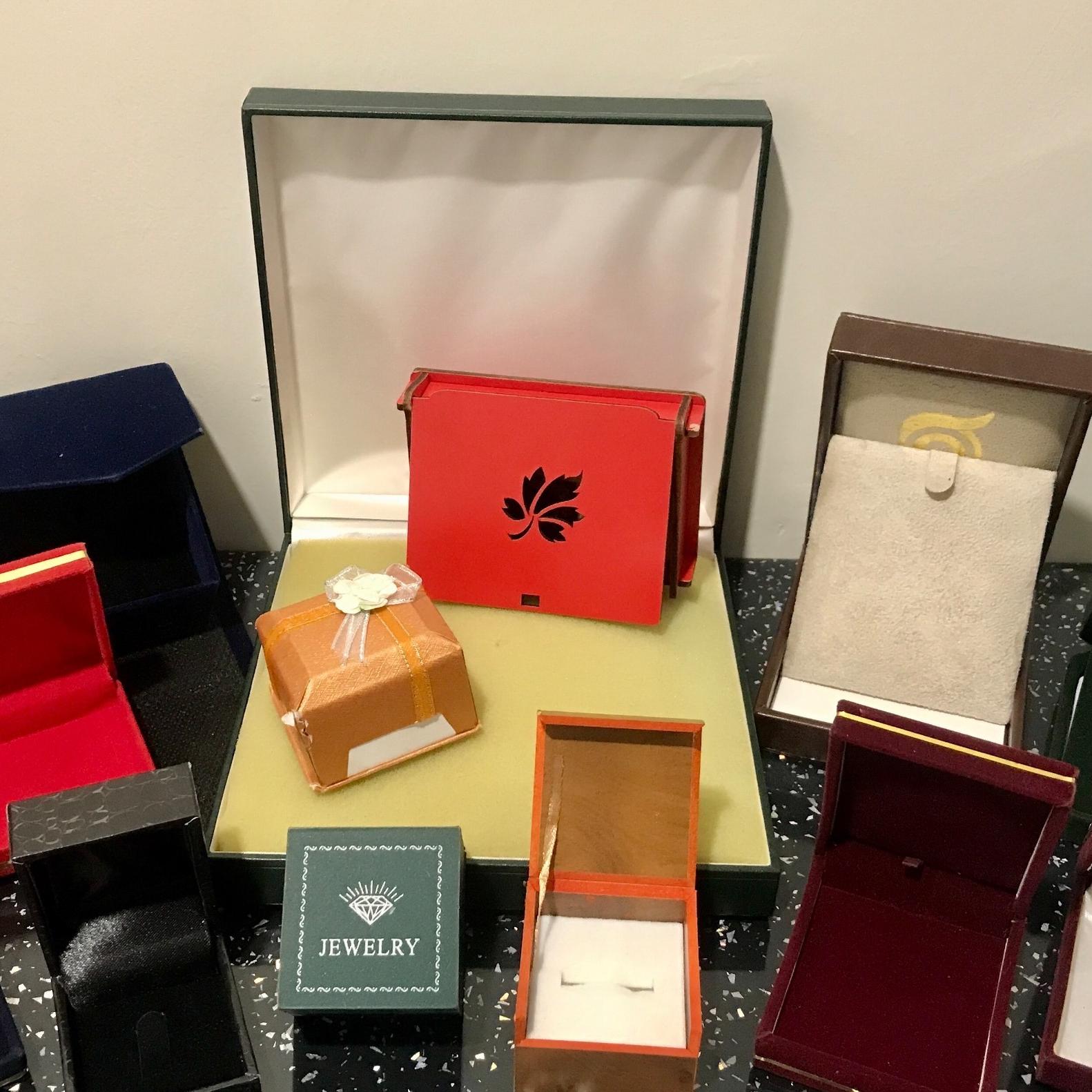 12عدد جعبه طلا و جواهر سرویس آبشده سکه انگشتر پلاک