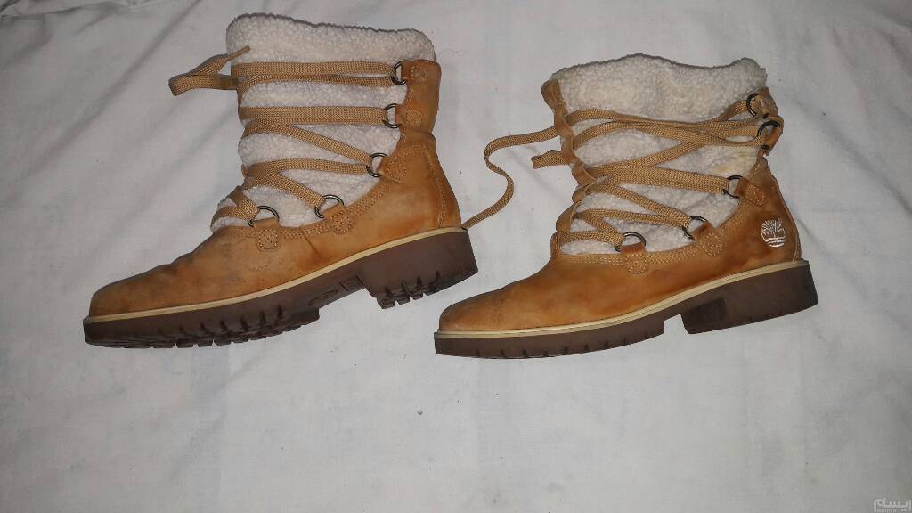 بوت تیمبرلند زنانه 39 یا 40 کوچک پا TIMBERLAND