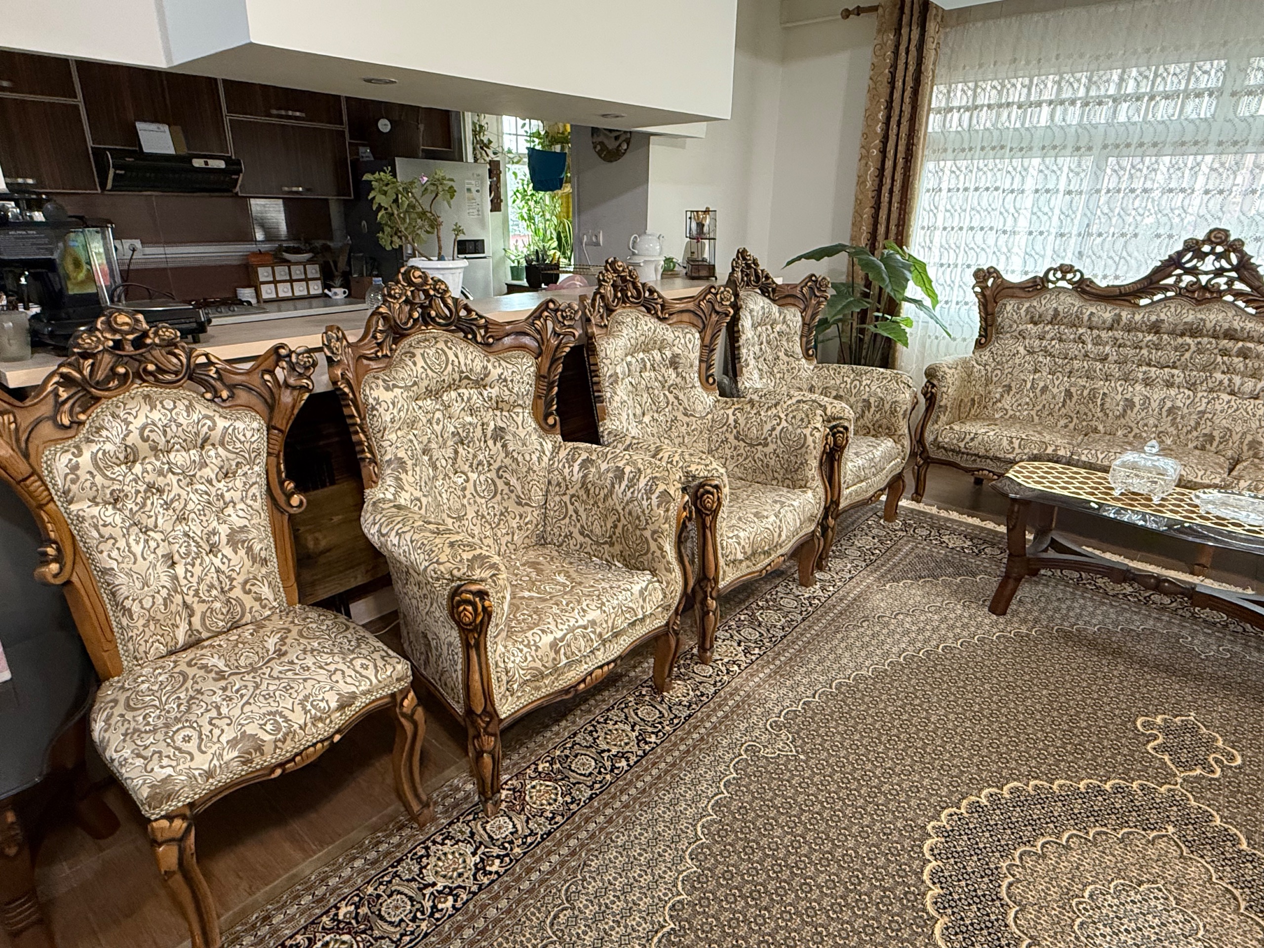 مبل سلطنتی کلاسیک