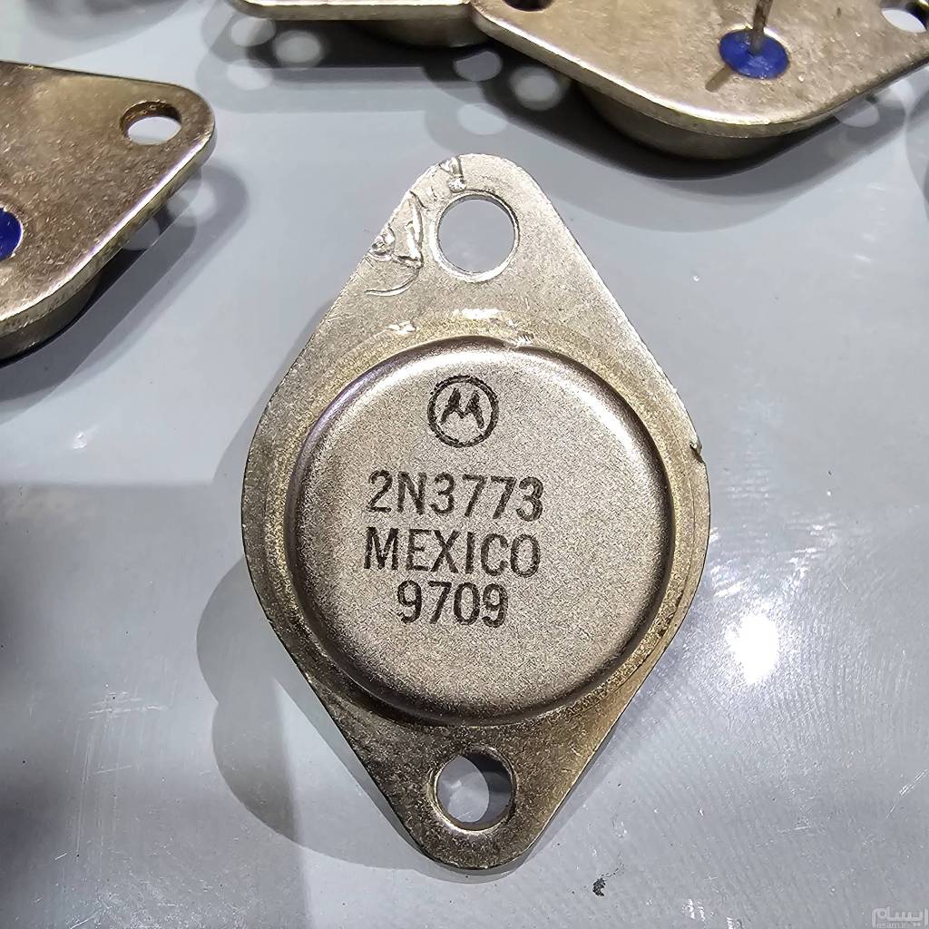 ترانزیستور منفی 2N3773