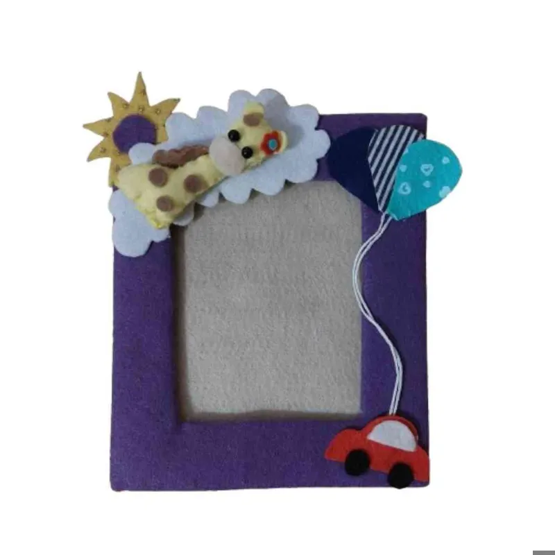 قاب عکس نمدی عروسکی فانتزی دست ساز طرح زرافه ماشین