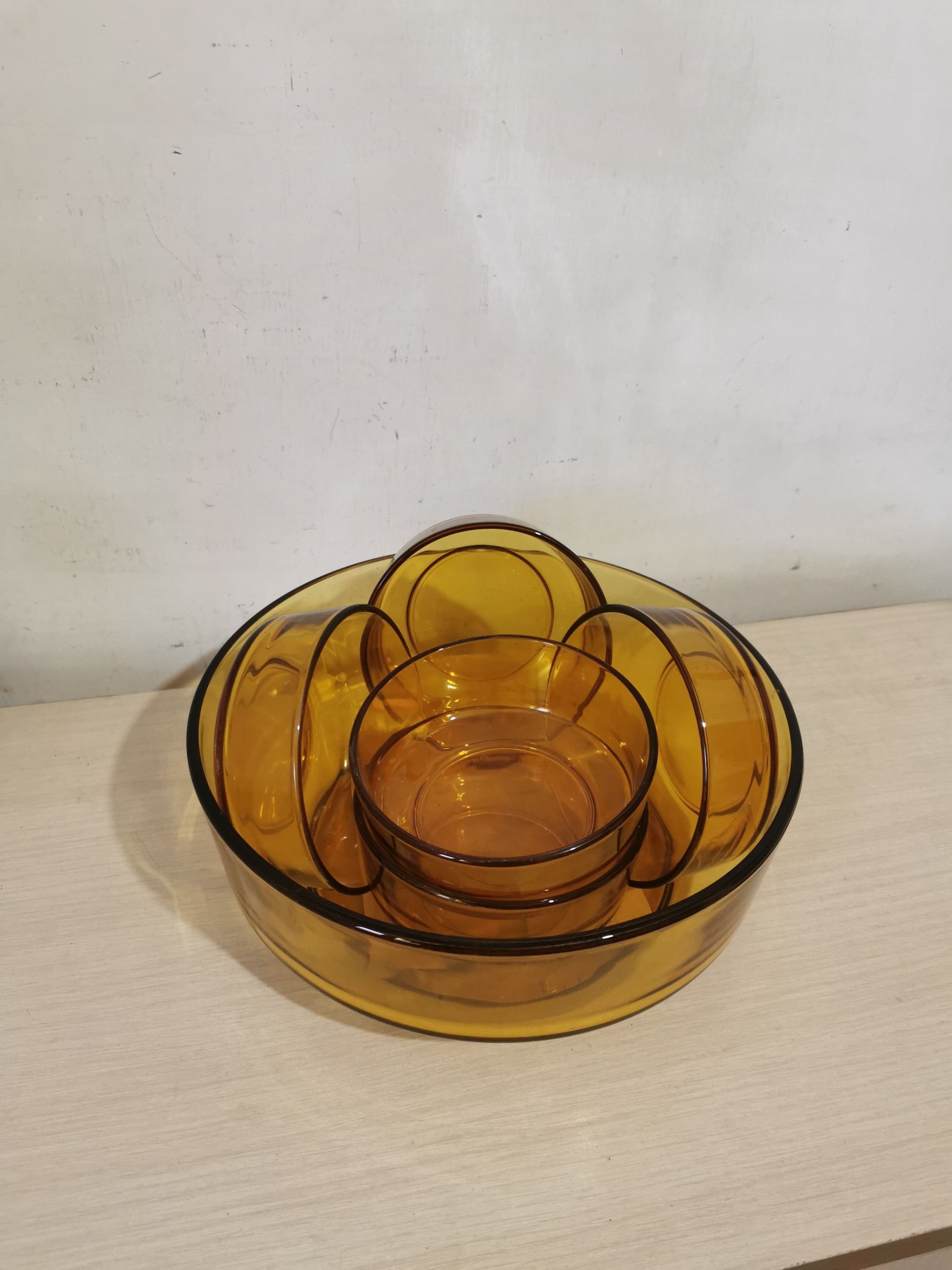 انار خوری عسلی مارک دار ایتالیایی