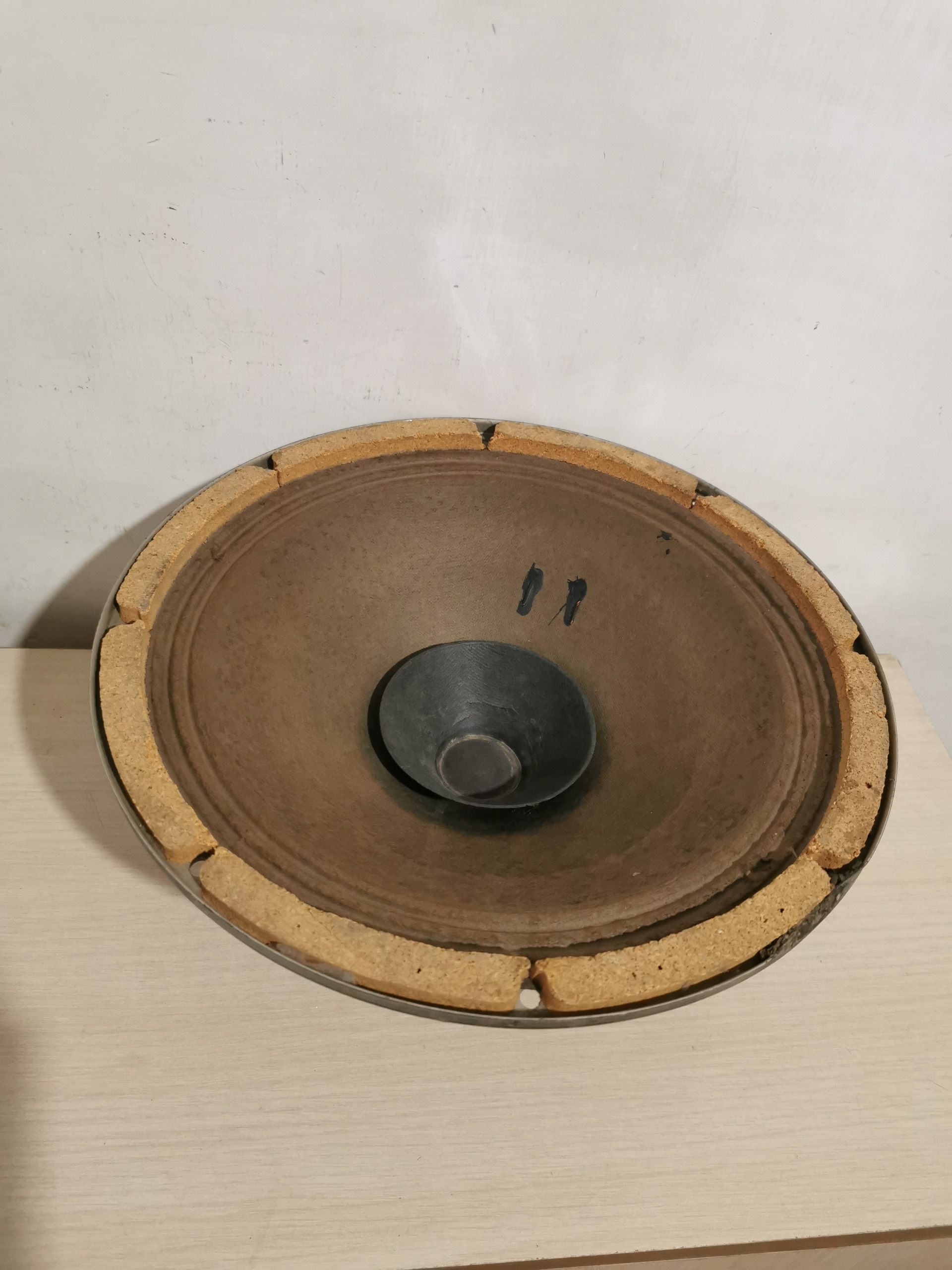 باند بزرگ 12 اینچی قدیمی با کیفیت یک عدد