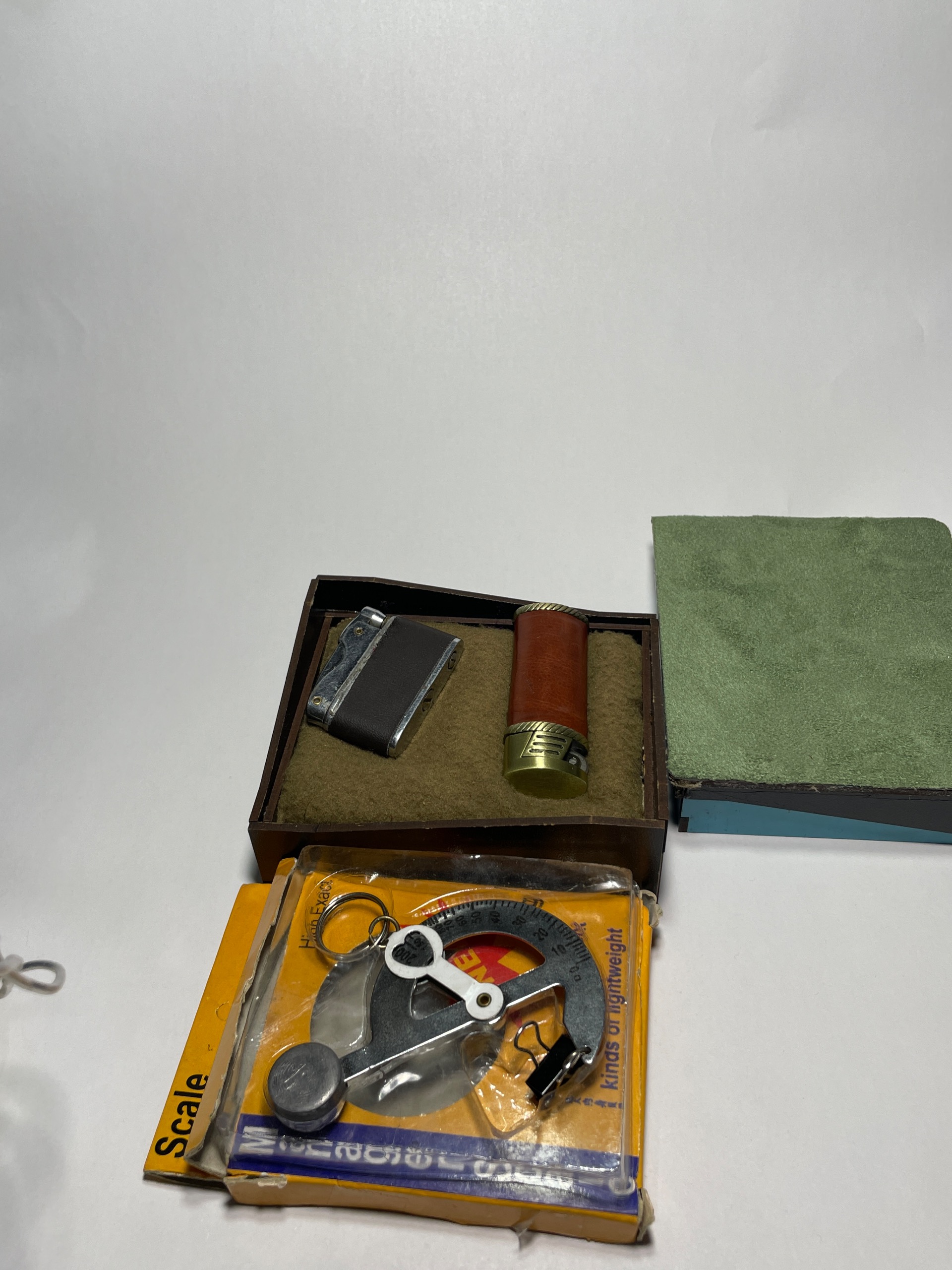 مجموعه 3 عددی از فندک و ترازو