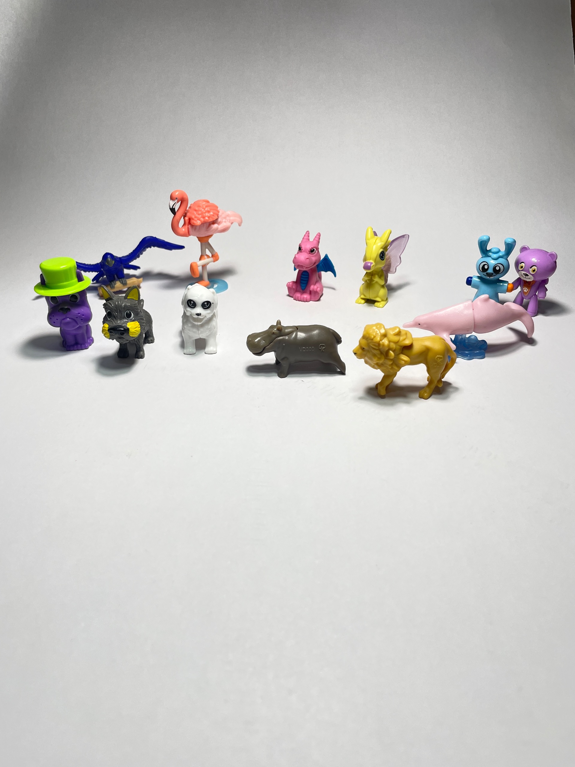 مجمعه 12 عددی فیگورهای ساختنی خارجی