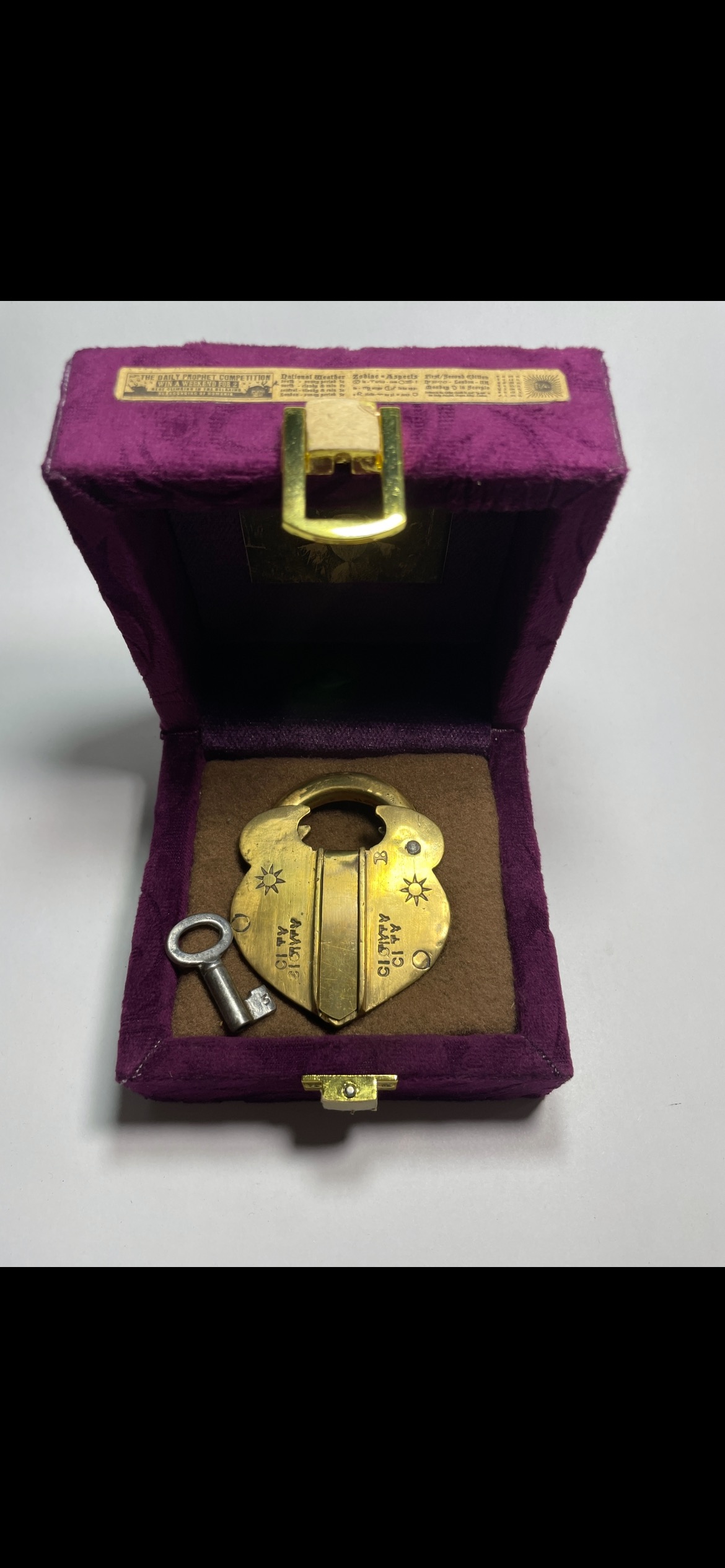 قفل برنجی نایاب کلید فابریک