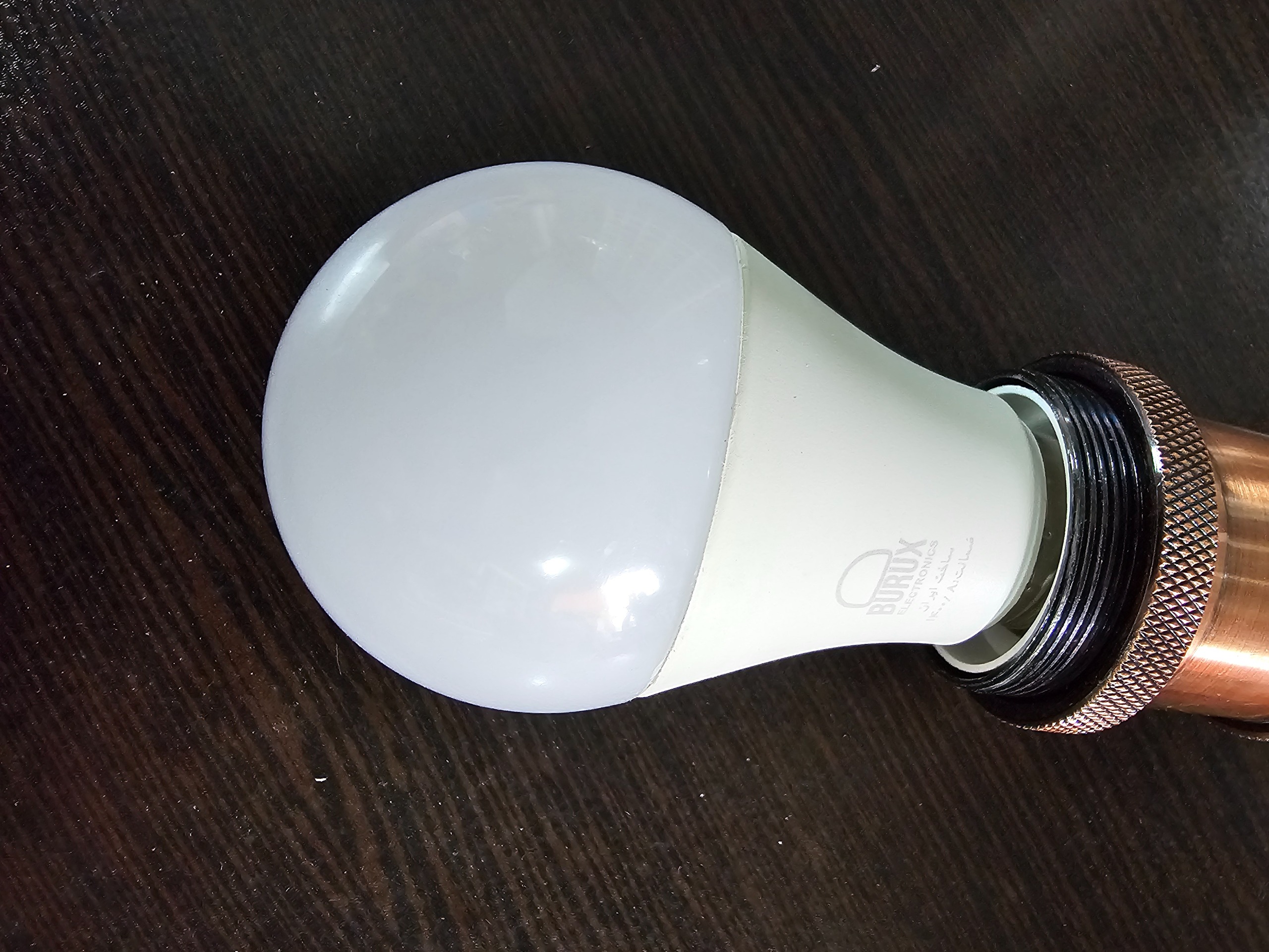 لامپ led 10w مهتابی بروکس