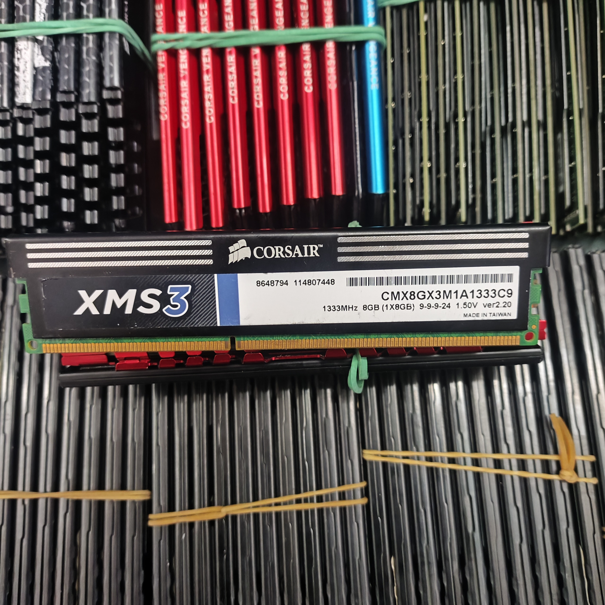 4عدد رم8گیگDDR3 باس1600هیت سینک دار
