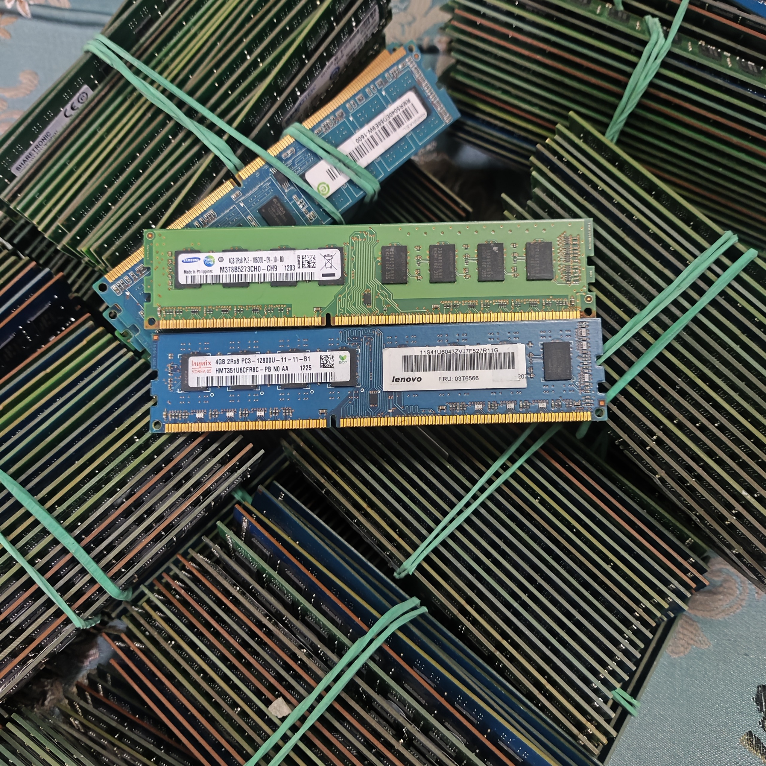 100عدد رم4گیگDDR3 باس1600 دوبرچیپ