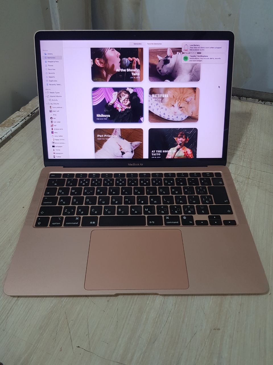 مک بوک M1