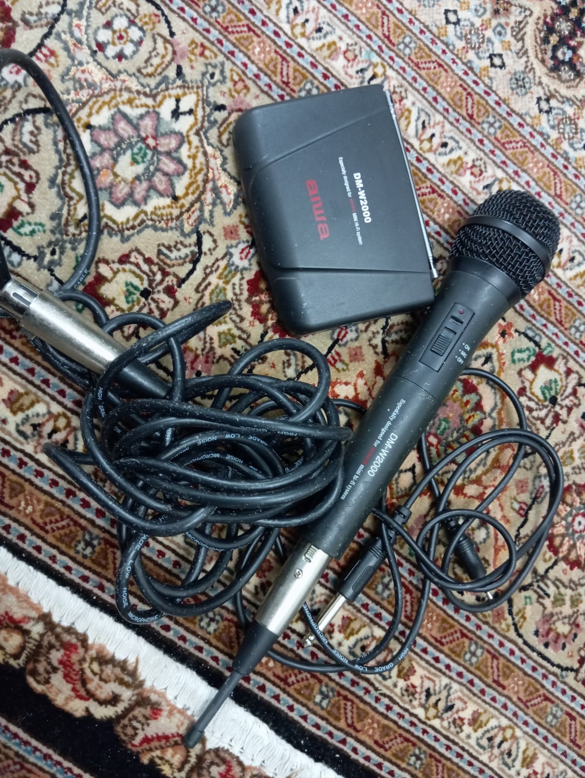 3 عدد میکروفون