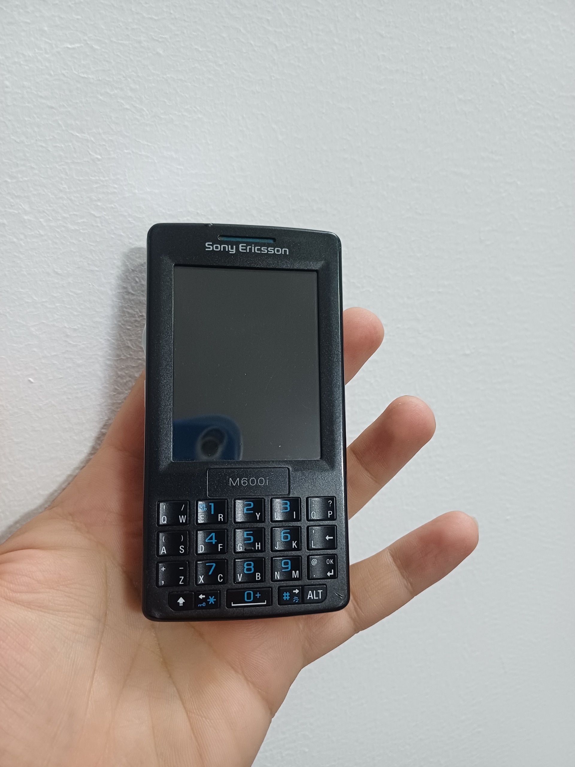 سونی اریکسون M600 توضیحات