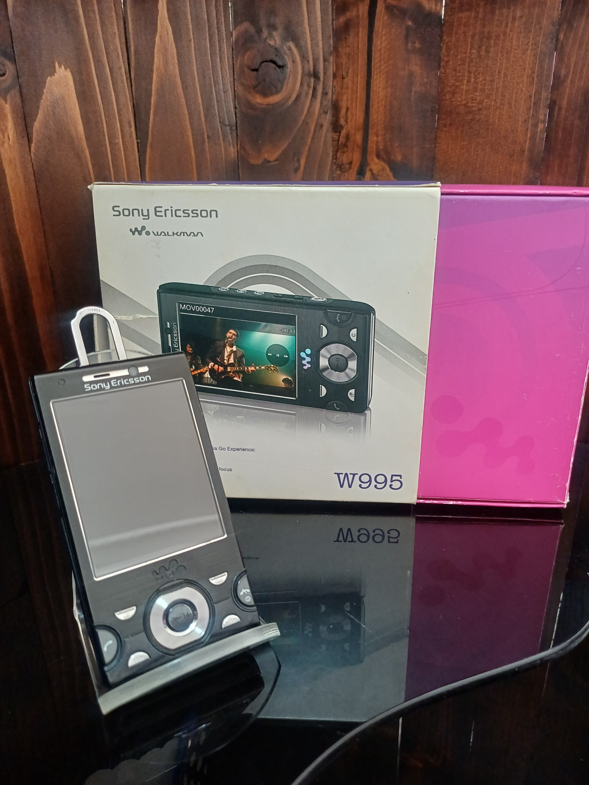 سونی اریکسون W995 فوق نایاب