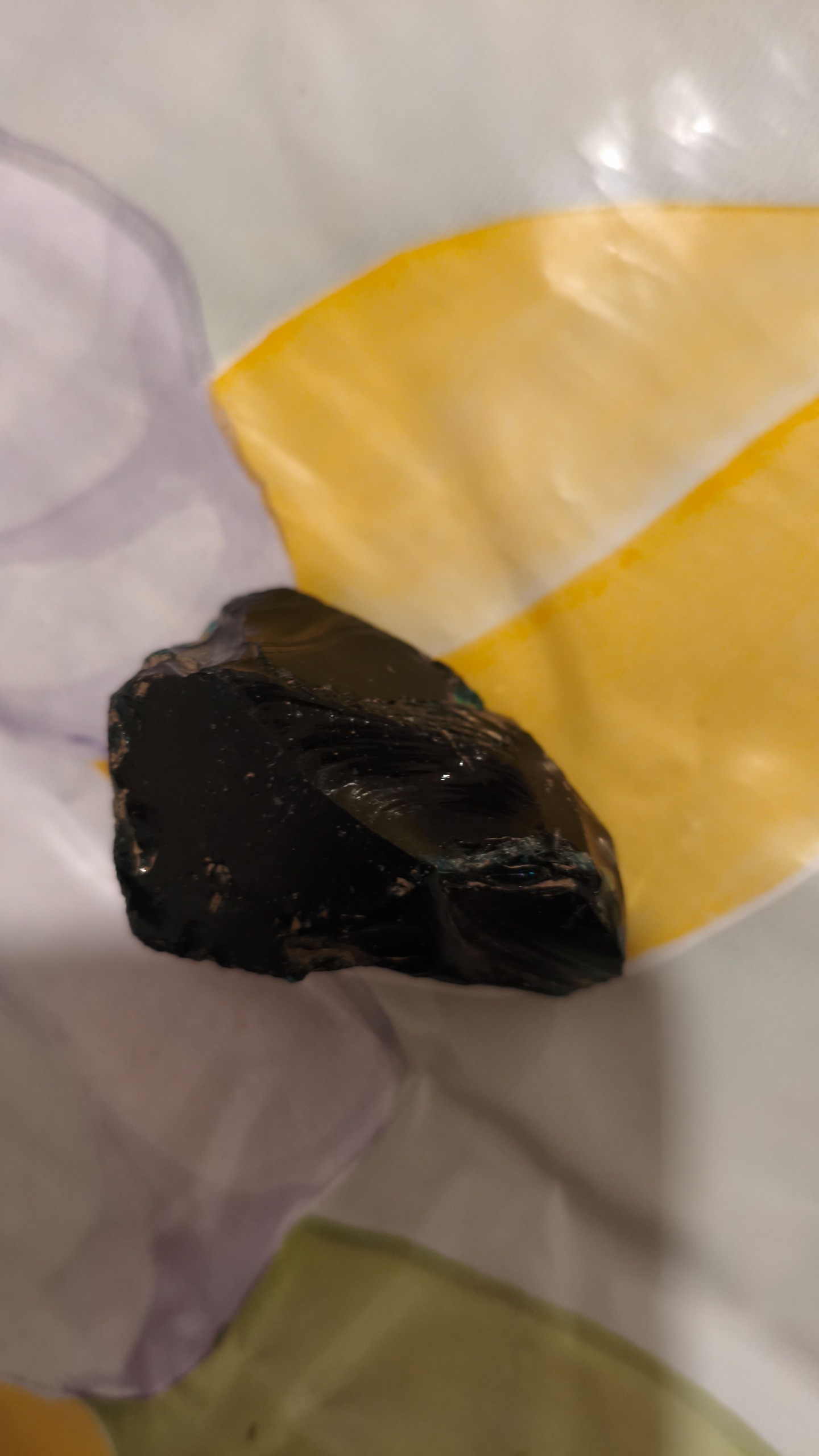 سنگ خاص که اسمش نمیدونم چیه