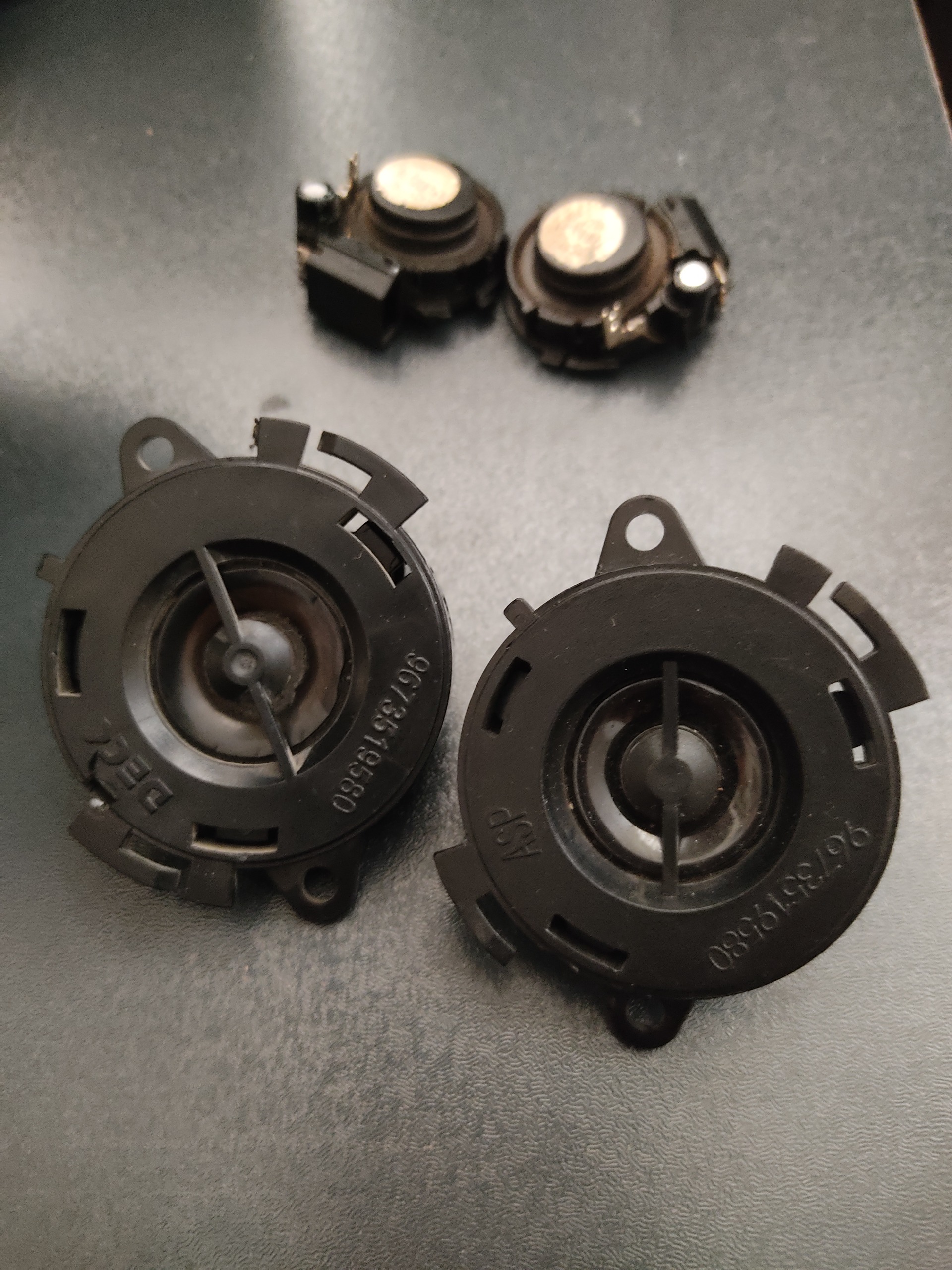 توییتر 207 فابریکی