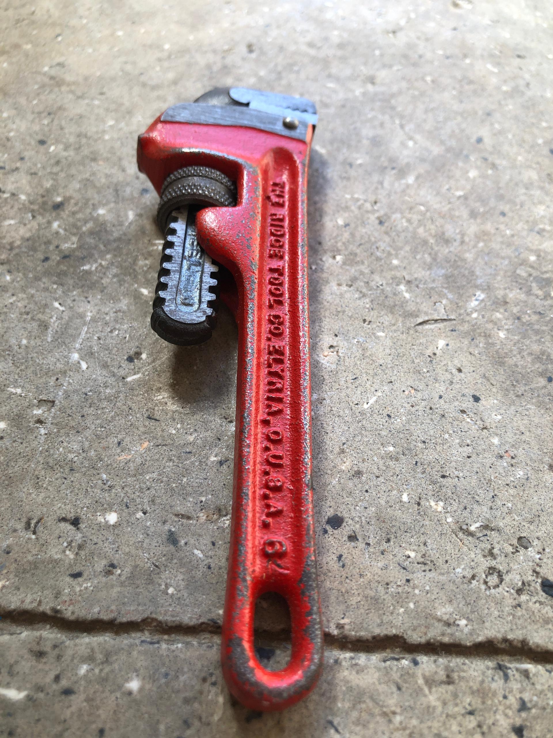 آچار لوله گیر 6 اینچ ریجید آمریکا آکبند قدیمی