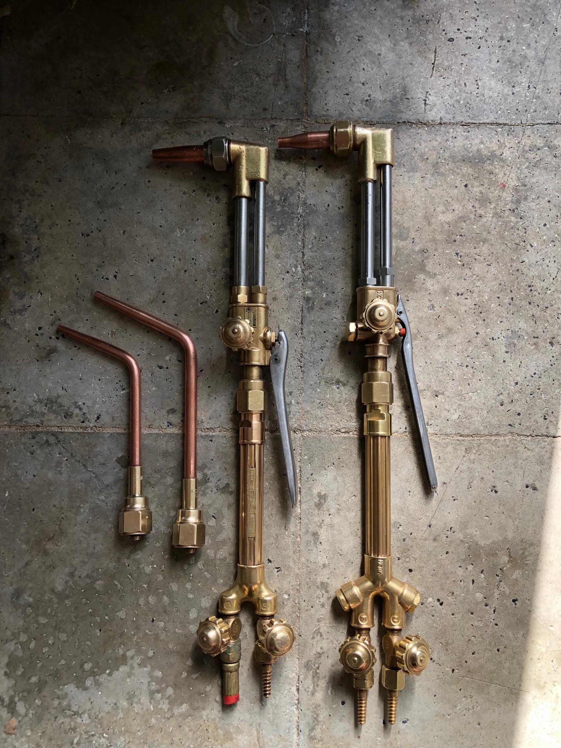 سری برش و کاربینت ویکتور آمریکا درحد