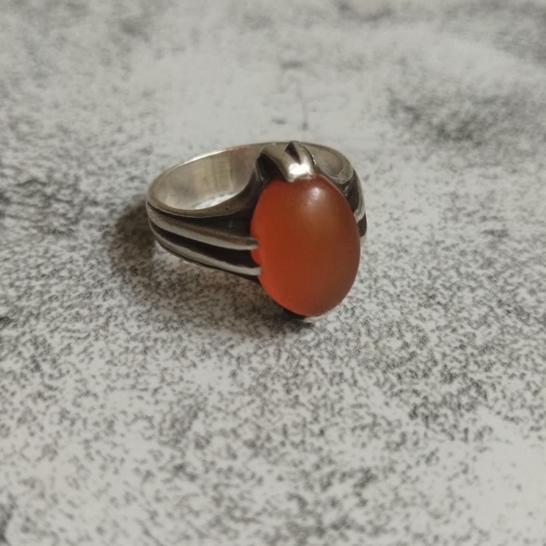 عقیق یمنی کهنه (مشکوک به تراش)