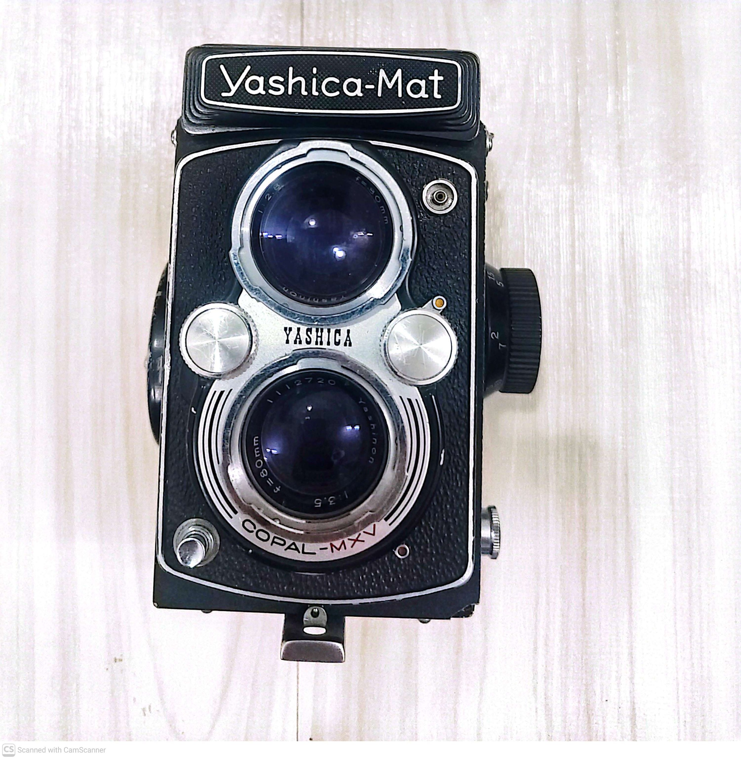 دوربین عکاسی یاشیکا mat