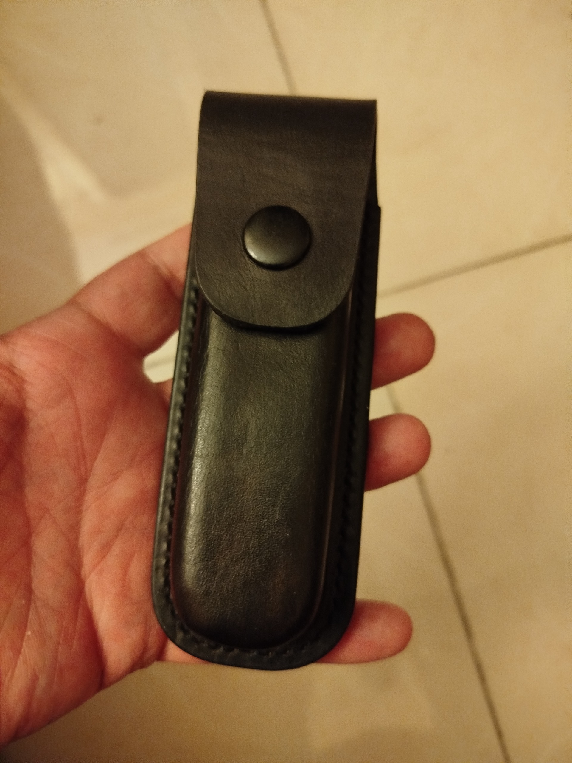 کیف کمری چرم برای چاقو