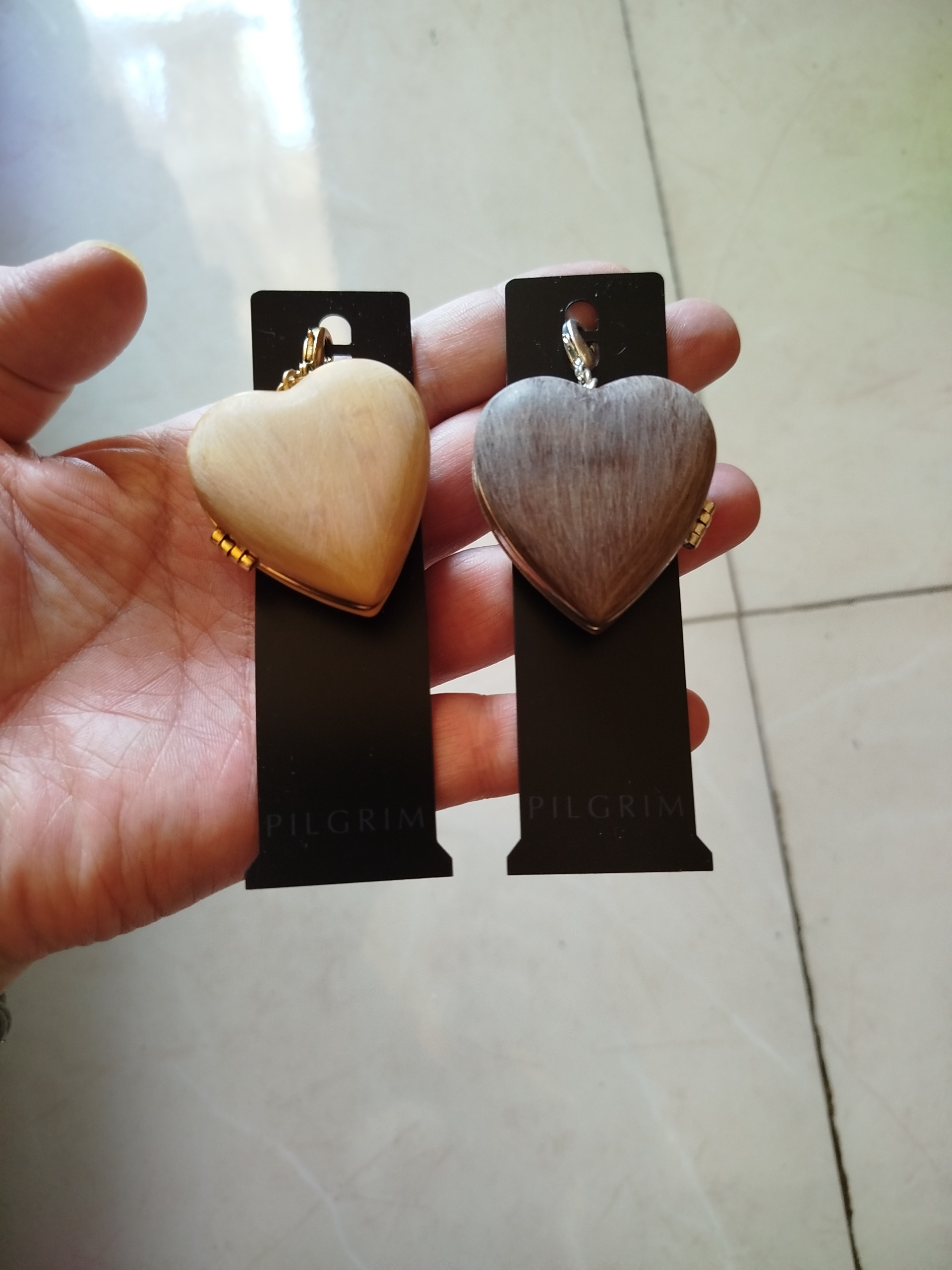 جاکلیدی Heart locket (توضیحات)