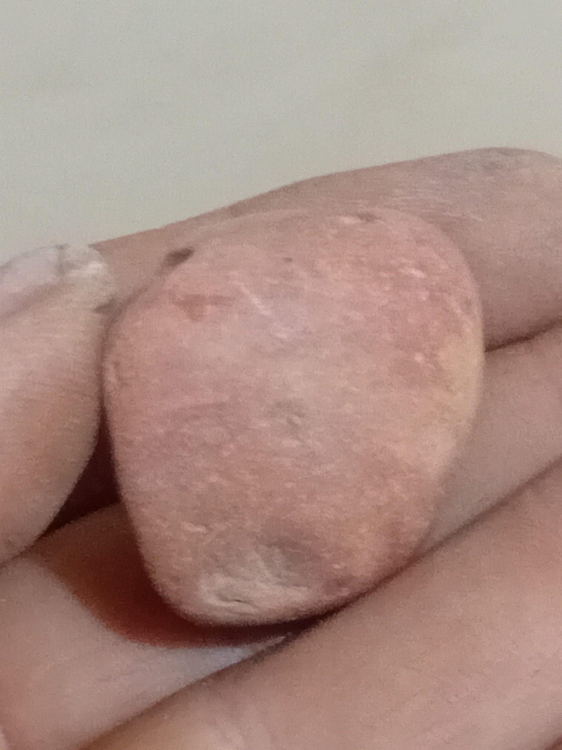 سنگ راف دقیق نمیدونم جنسش چیه