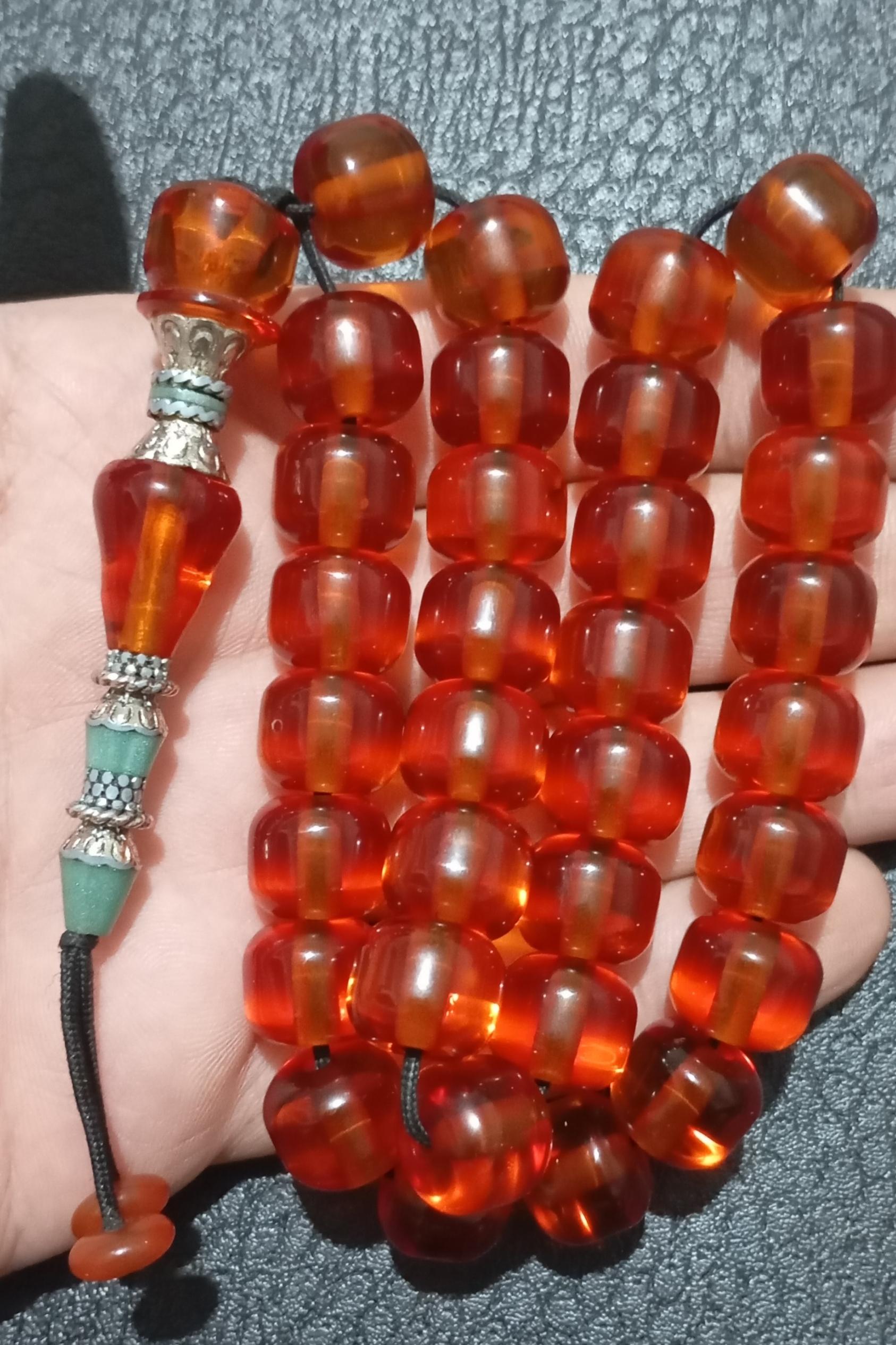 تسبیح سندلوس فوق زیبا، کار خاص و تک، خوش تراش