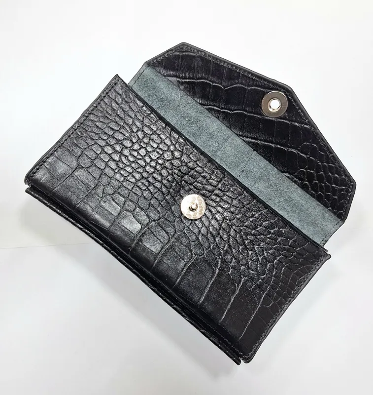 کیف پول زنانه