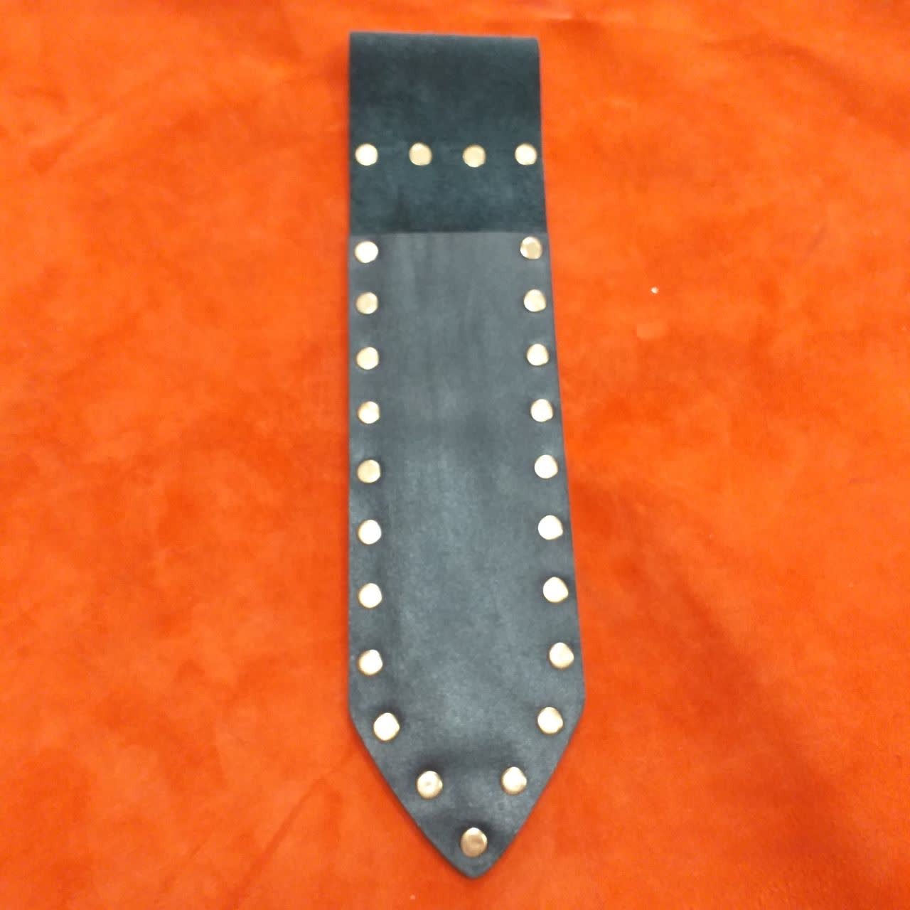 چاقوی زنجان غلاف اصل چرم چاقو کمربند خور