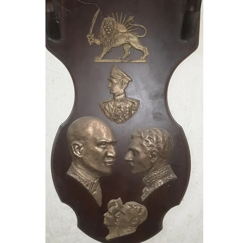 مجسمه های پهلوی برنجی