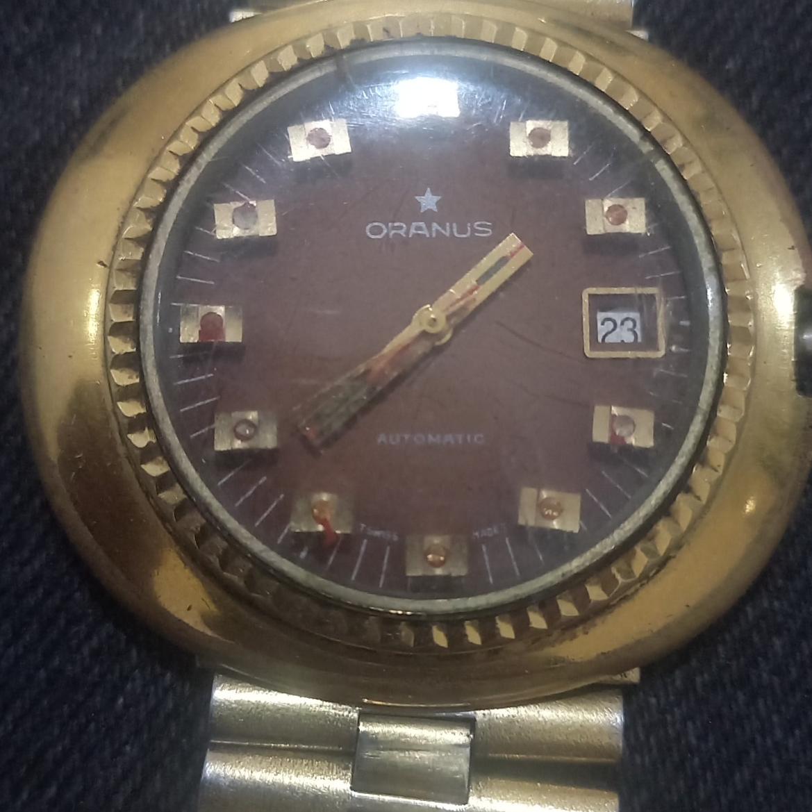 ساعت مچی قدیمی برند اورانوس سوییس